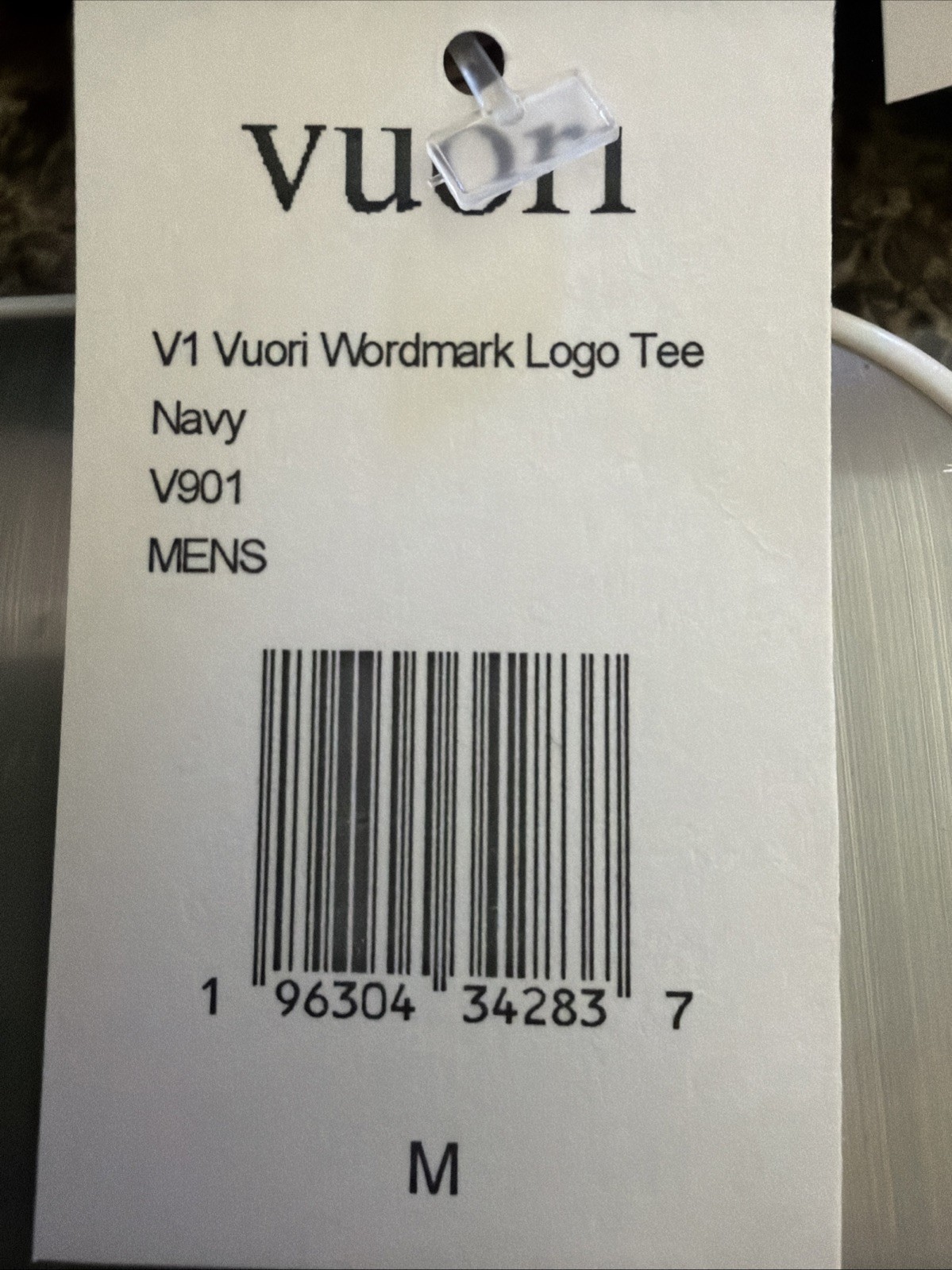 VUORI V1 WORDMARK LOGO MEN’S TEE NAVY COLOR SIZE MEDIUM NWT