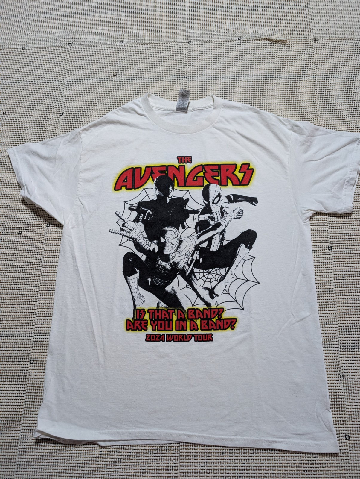 Amazing Spider-Man Viral Meme Band Concert Tour AVENGERS MULTIVERSE T SHIRT LRG