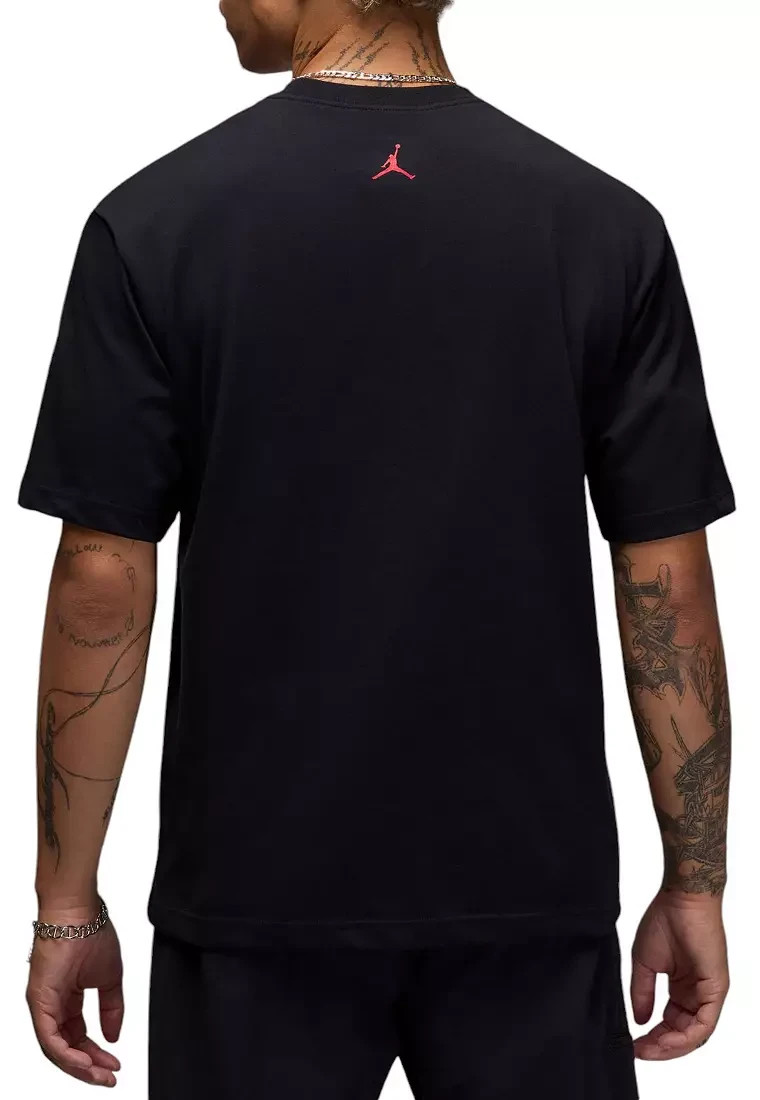 HJ2326-010 Nike Air Jordan Men’s AJ1 High Chicago Sneaker Patch T-Shirt Size M