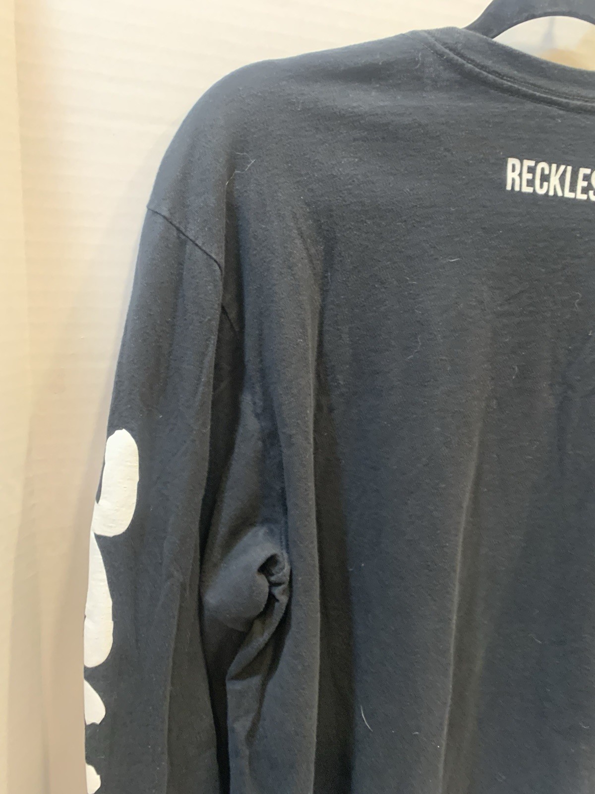 Young and Reckless 21 Savage Long-Sleeved Mens T-Shirt Size XL Black And White