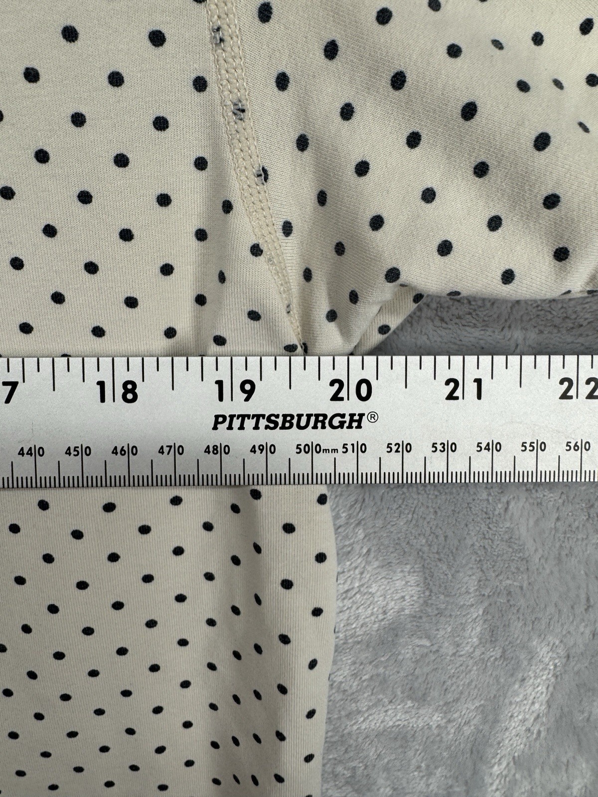 BYLT Basic Crew Split Hem Lux T Shirt Beige Polka Dot Men’s Size Large L EUC