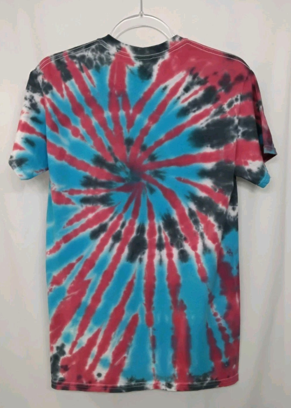 New Tie Dye Men’s T-Shirt Red Blue Adult Small Multicolor Summer Spider