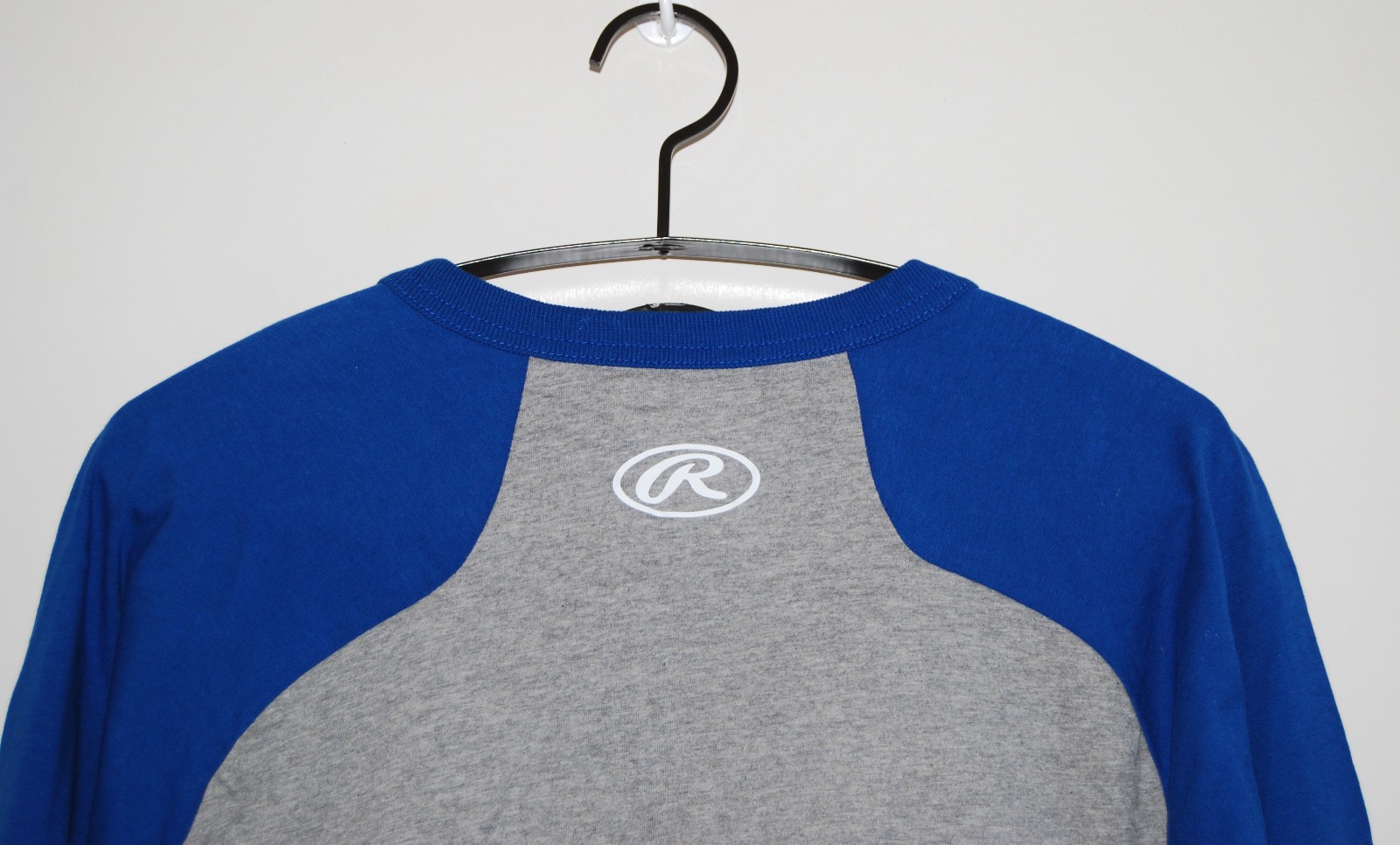 NWT Rawlings Men’s Royal Blue Henley 3/4 Sleeve Flag Baseball Shirt sz M