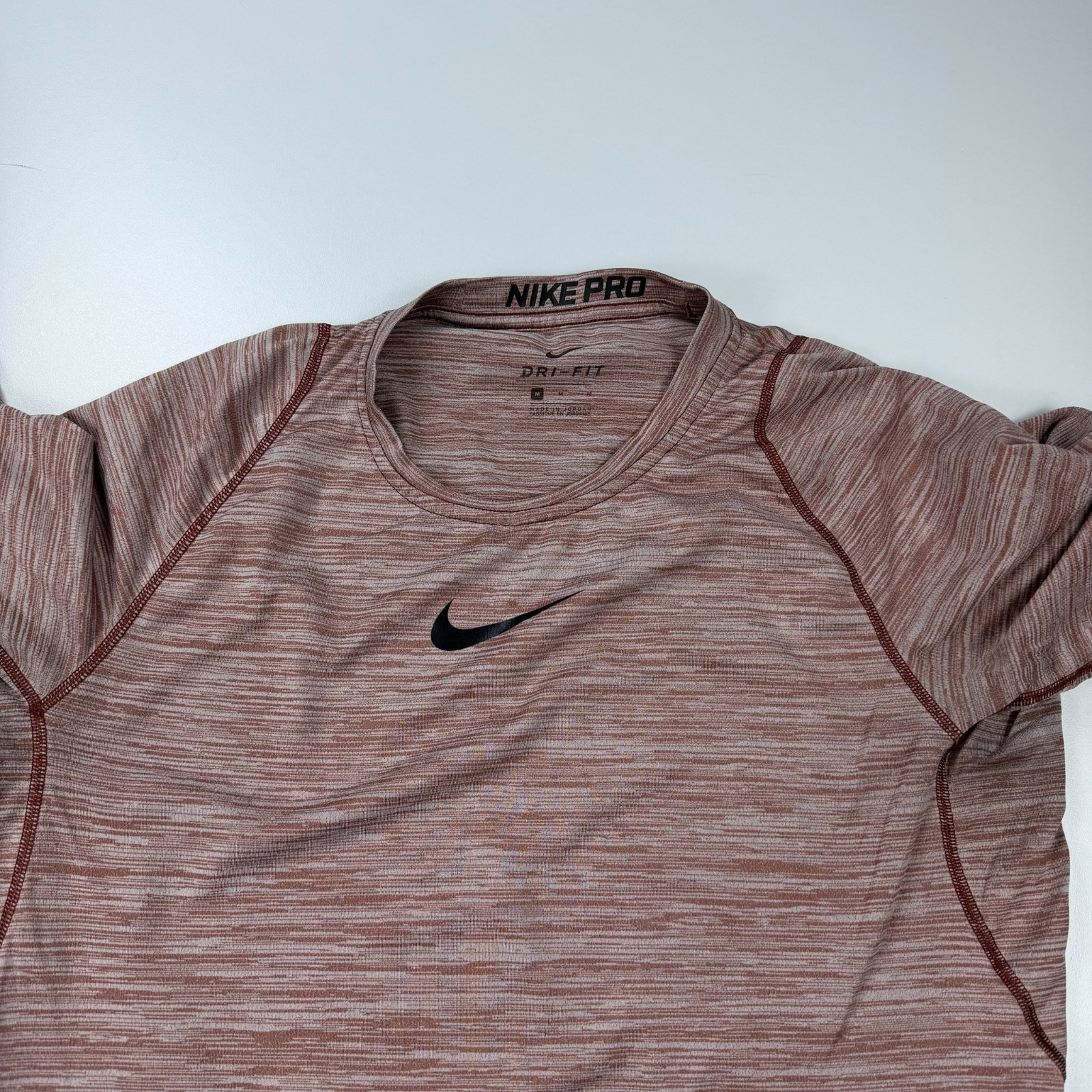Nike Pro Shirt Mens Medium Red Crew Neck Lightweight Stretch Training Swoosh