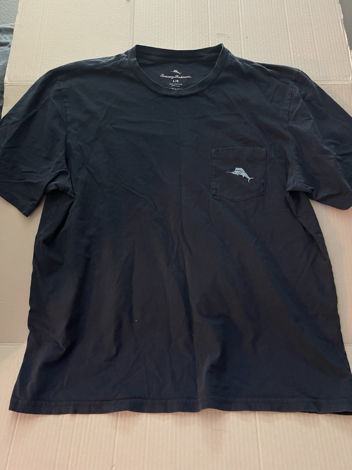 Tommy Bahama Men’s Navy Graphic Crew Neck Short Sleeve Cotton Knit Pocket Tee L