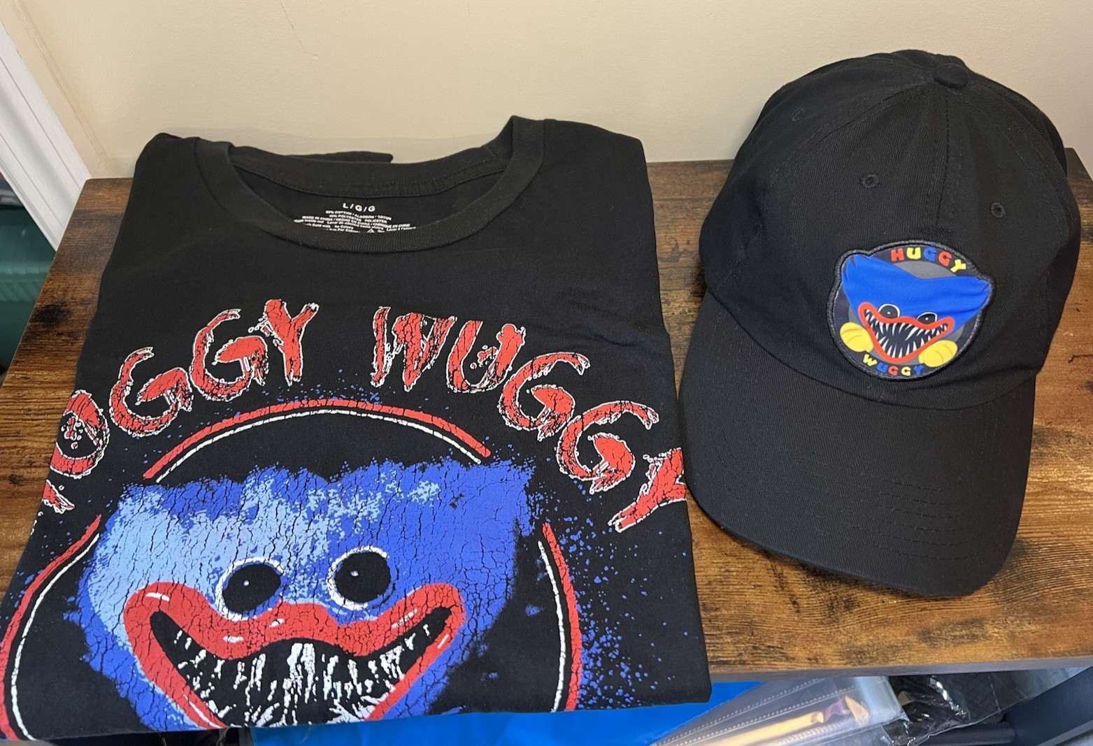 Poppy Playtime Huggy Wuggy Black T-Shirt Size Large & Adjustable Strap Dad Hat