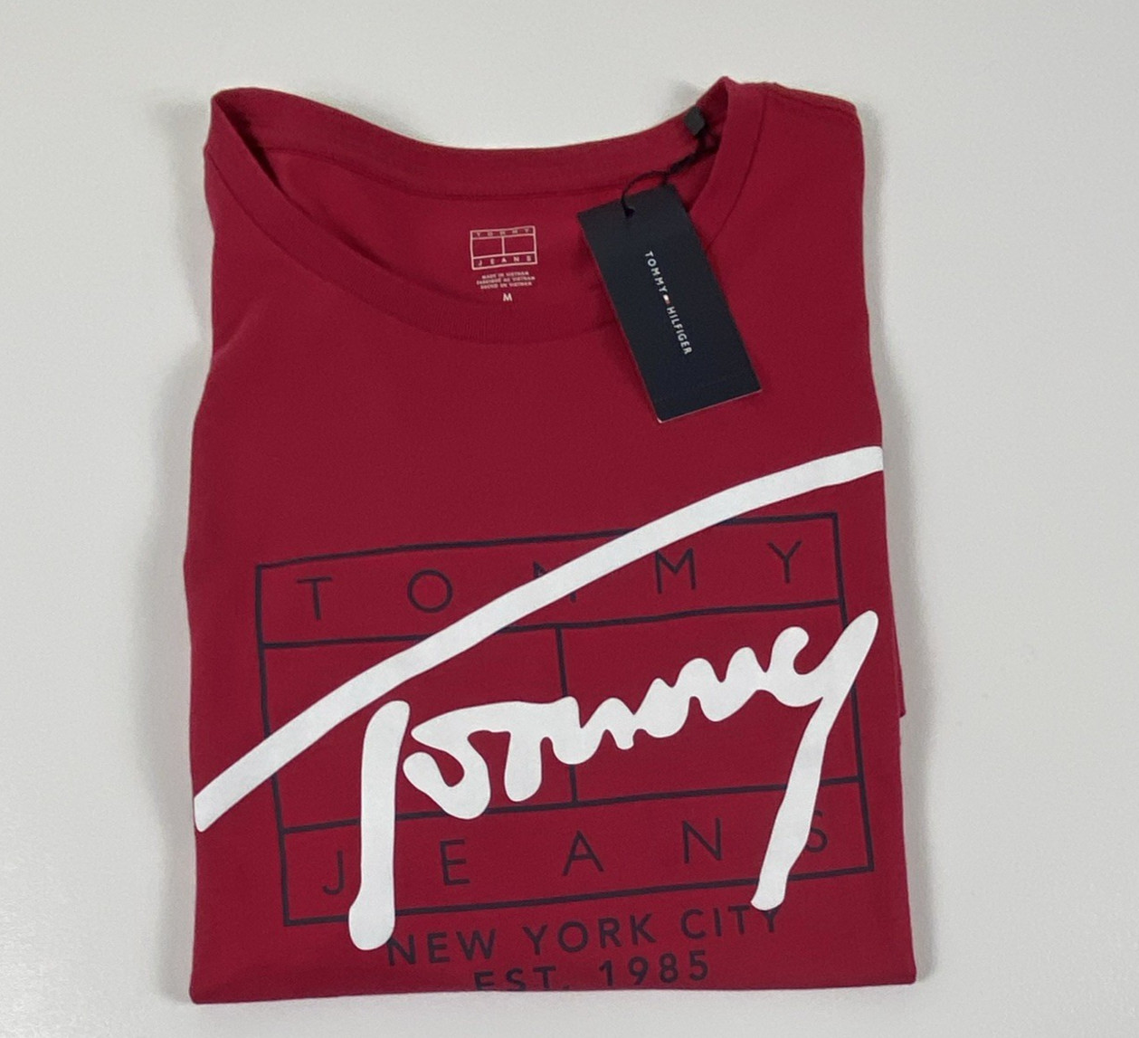 Tommy Hilfiger Men’s Crew Neck Short Sleeve Logo Graphic T-Shirt Red M