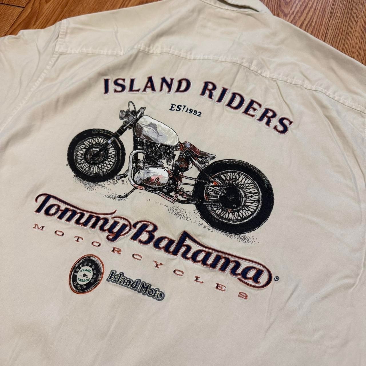 Tommy Bahama Men’s Shirt Button Up Silk Embroidered Motorcycle Cream Size Small