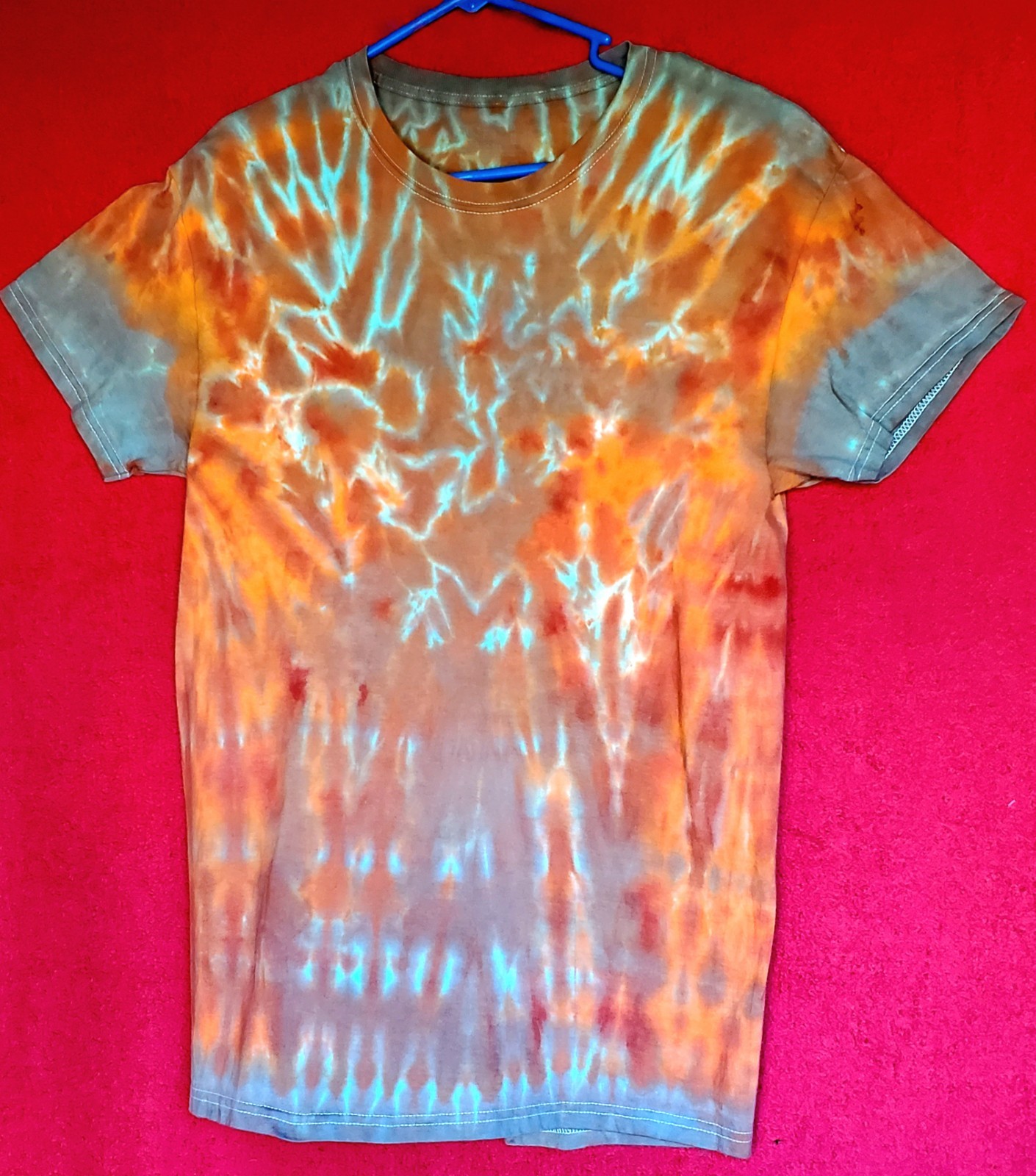 HANES SIZE MEDIUM 100% Cotton Tye Dyed Shirt Pre-washed WON’T FADE VERY SOFT
