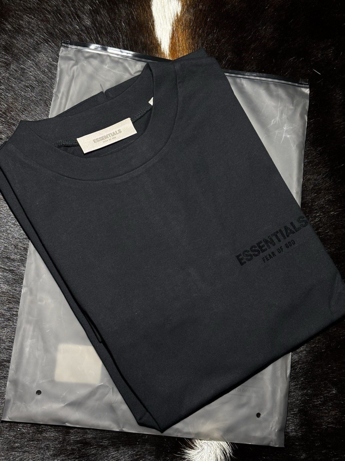 Essentials Fear of God Men’s Black Logo Short Sleeve Crew Neck T-Shirt L NWT