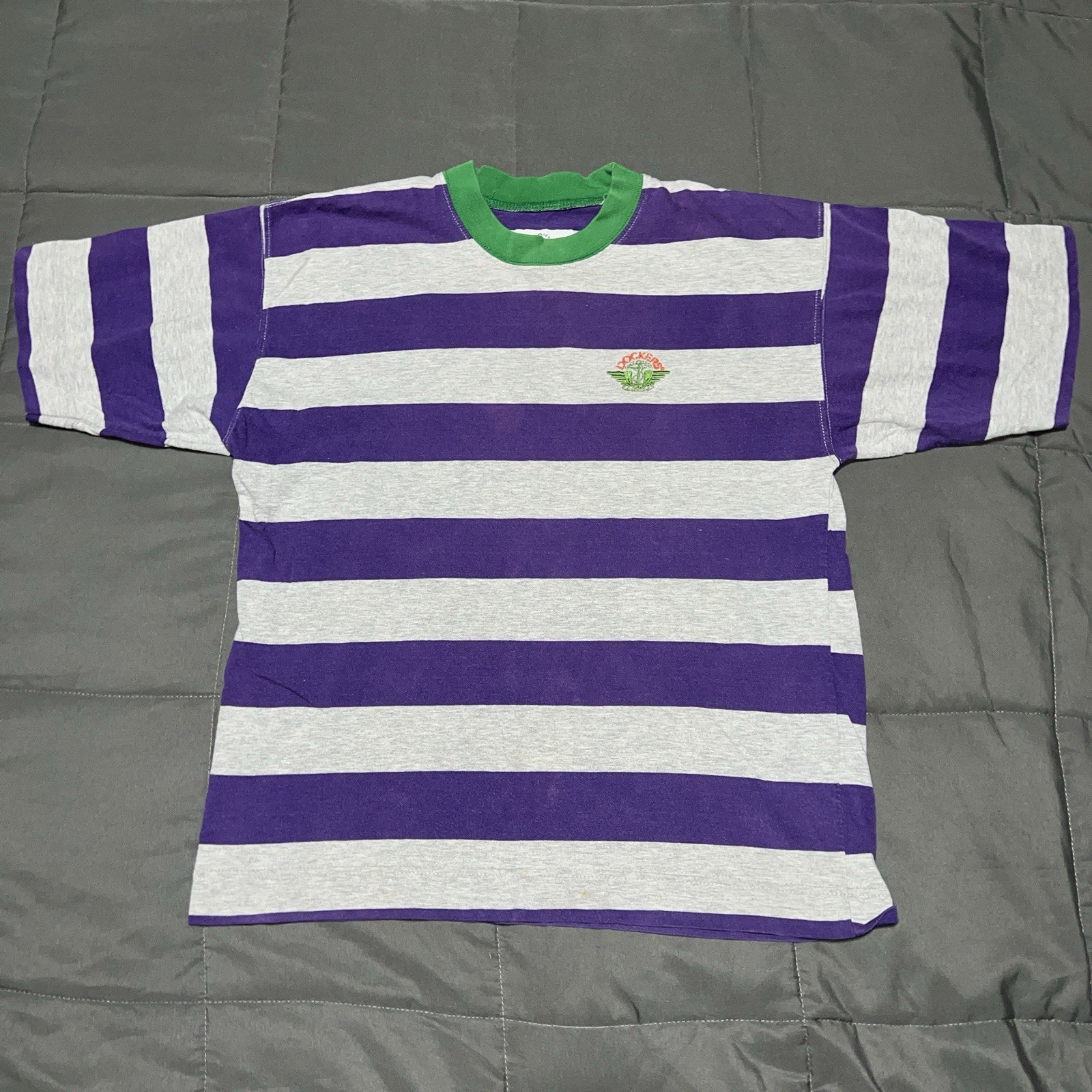VTG 90s DOCKERS STRIPED EMBROIDERED T-SHIRT MEDIUM