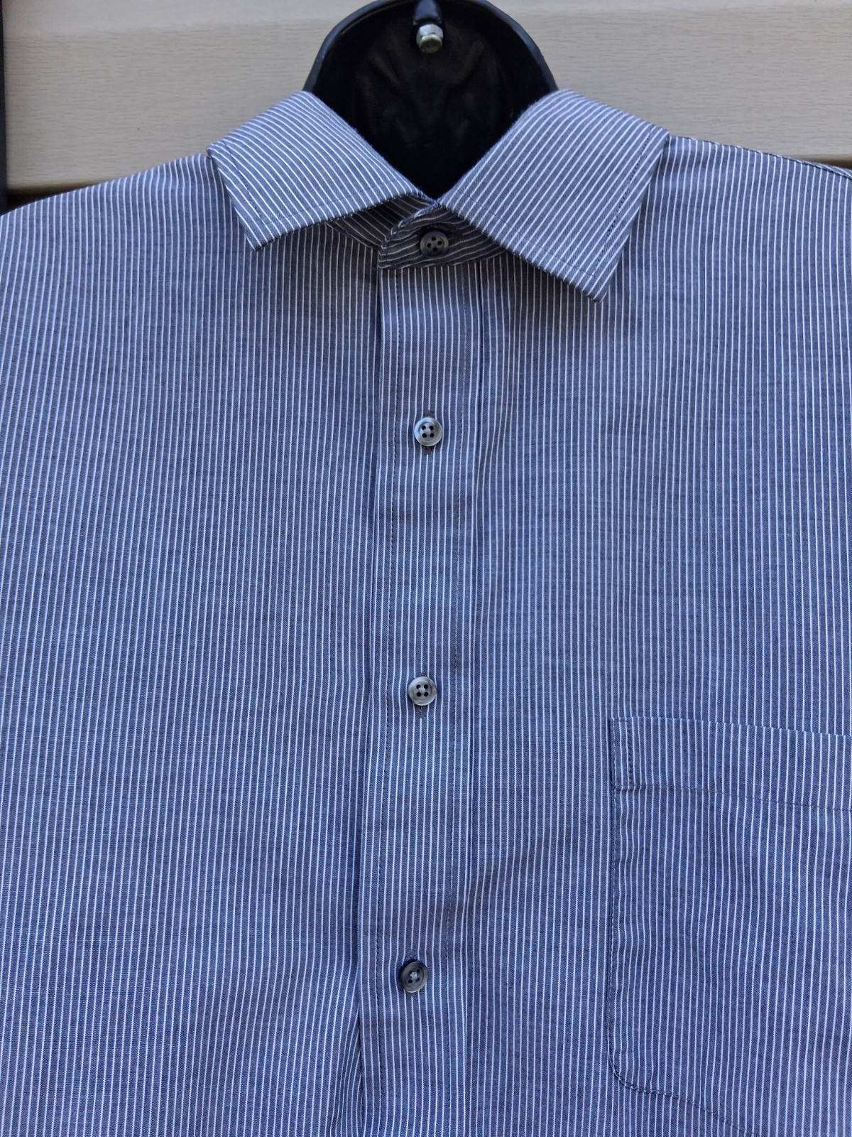 Croft & Barrow Men’s Gray Striped Broadcloth Button-Up Shirt Long Sleeve 17.5 36