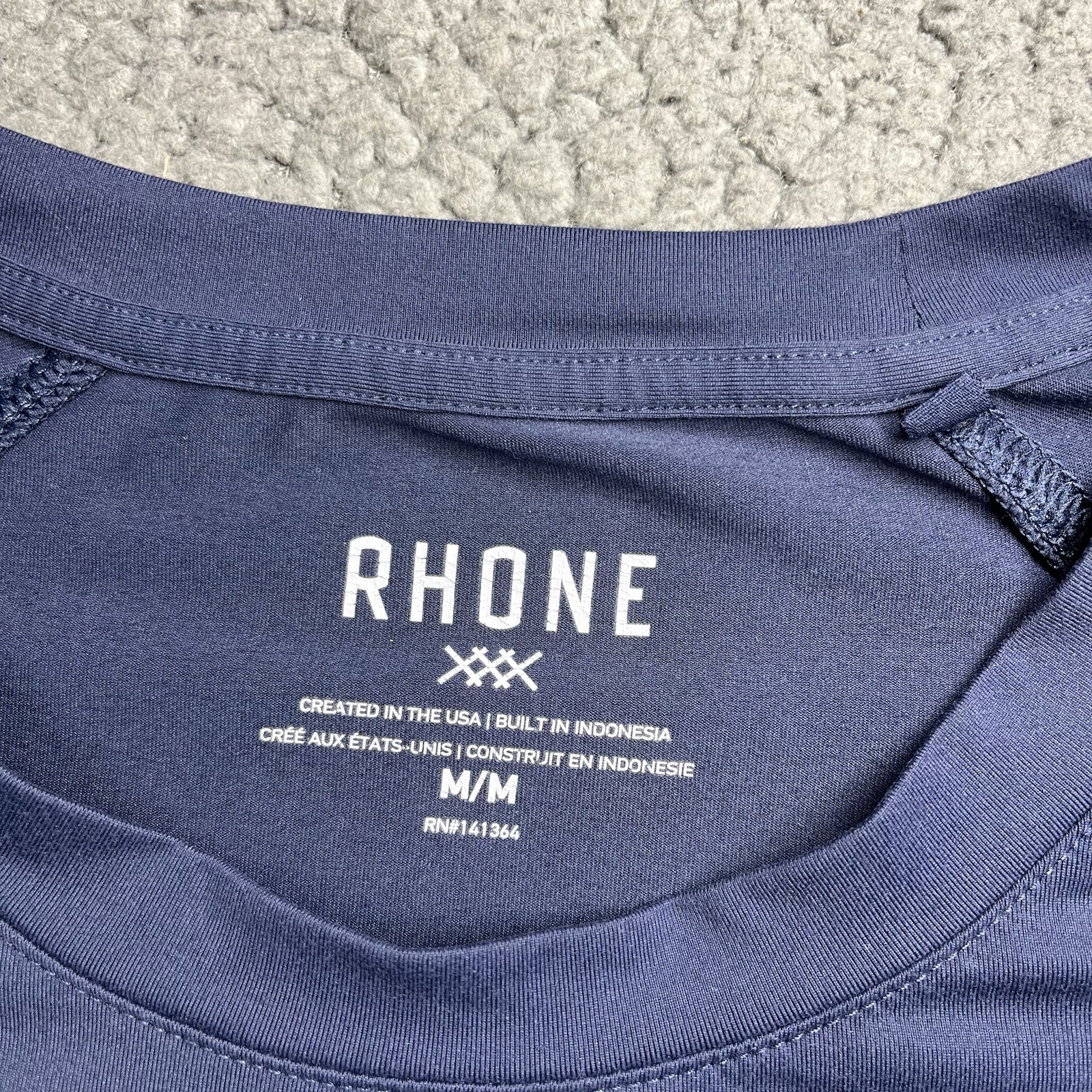 Rhone Reign Shirt Mens Medium Blue Long Sleeve Performance Training