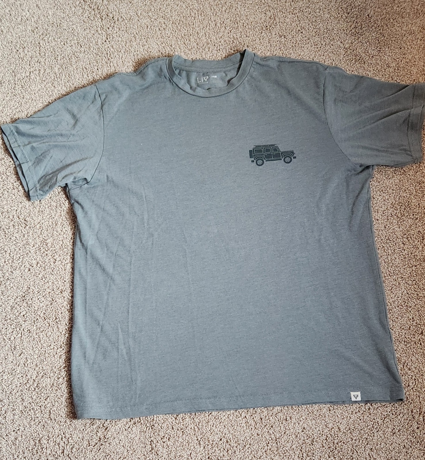 LIV Outdoor Men’s L/G/G Gray Polyester Knit Truck Graphic Logo Crew Neck T-Shirt