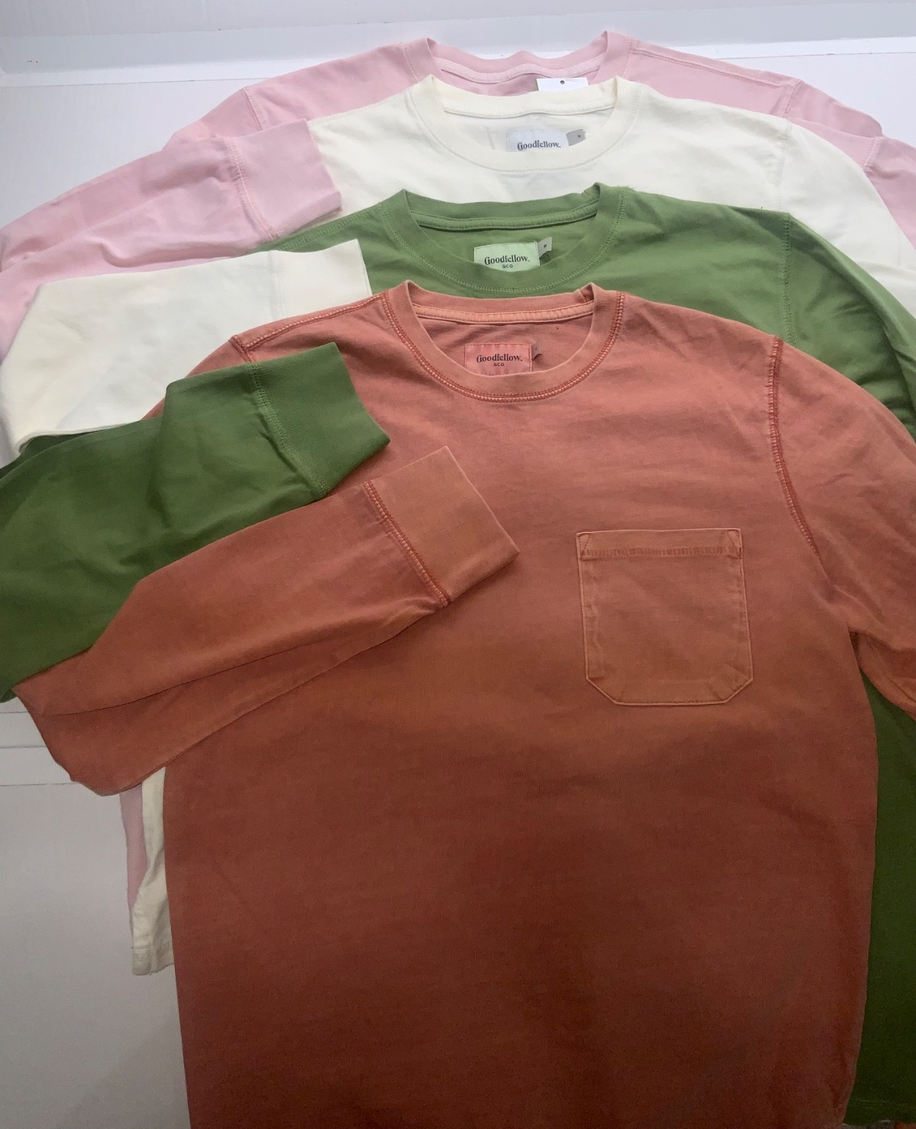 Thick LONG SLEEVE mid weight Crew Neck POCKET T-Shirt Standard Fit Goodfellow