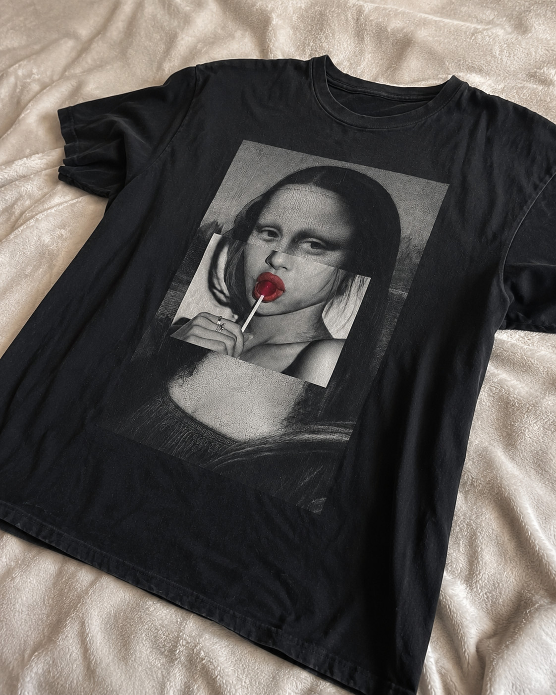 Mona Lisa Pop Art Graphic Tee, Modern Aesthetic Portrait Lollipop Art Shirt