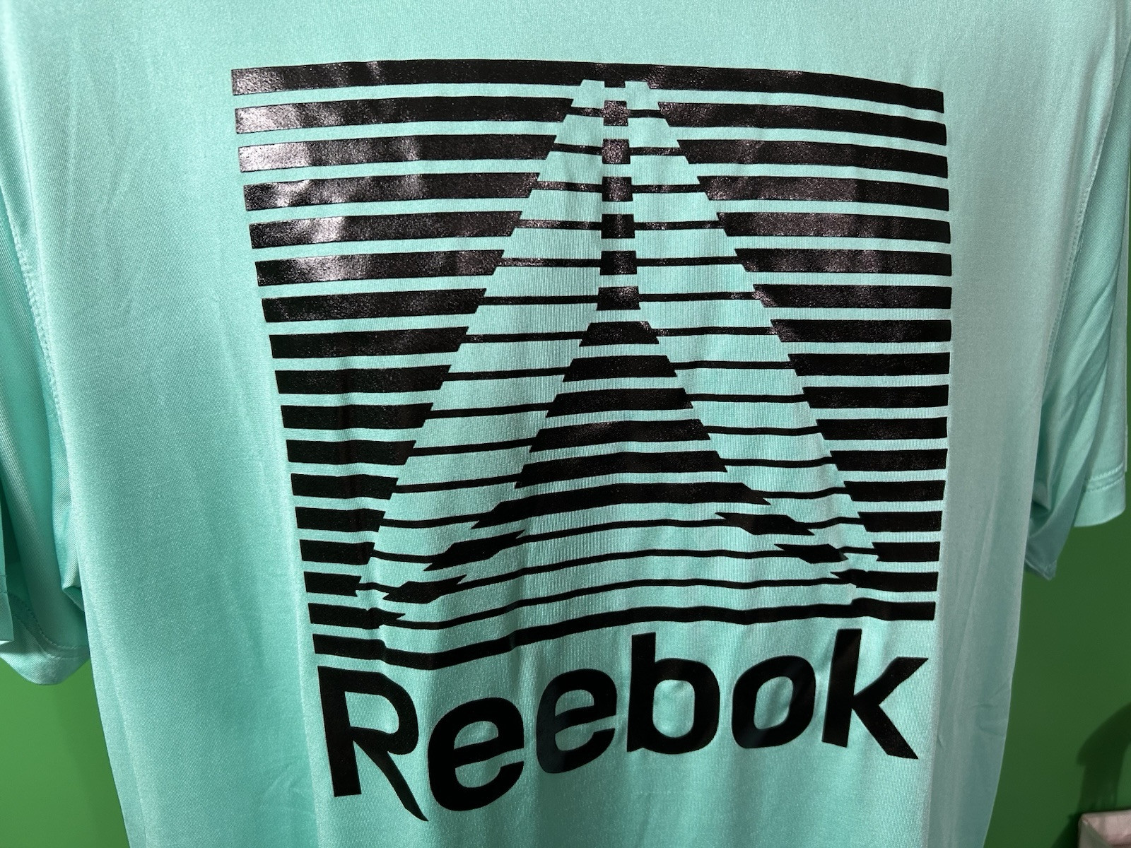 REEBOK Spellout T-Shirt Large Turquoise Polyester/Spandex Lightweight NICE!!