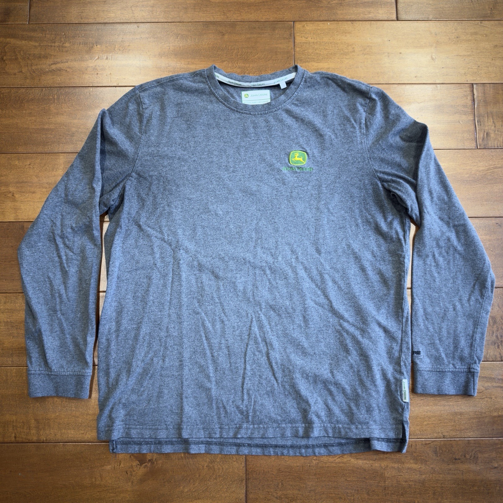 John Deere Embroidered Logo Men’s Long Sleeve T-Shirt Gray Size M