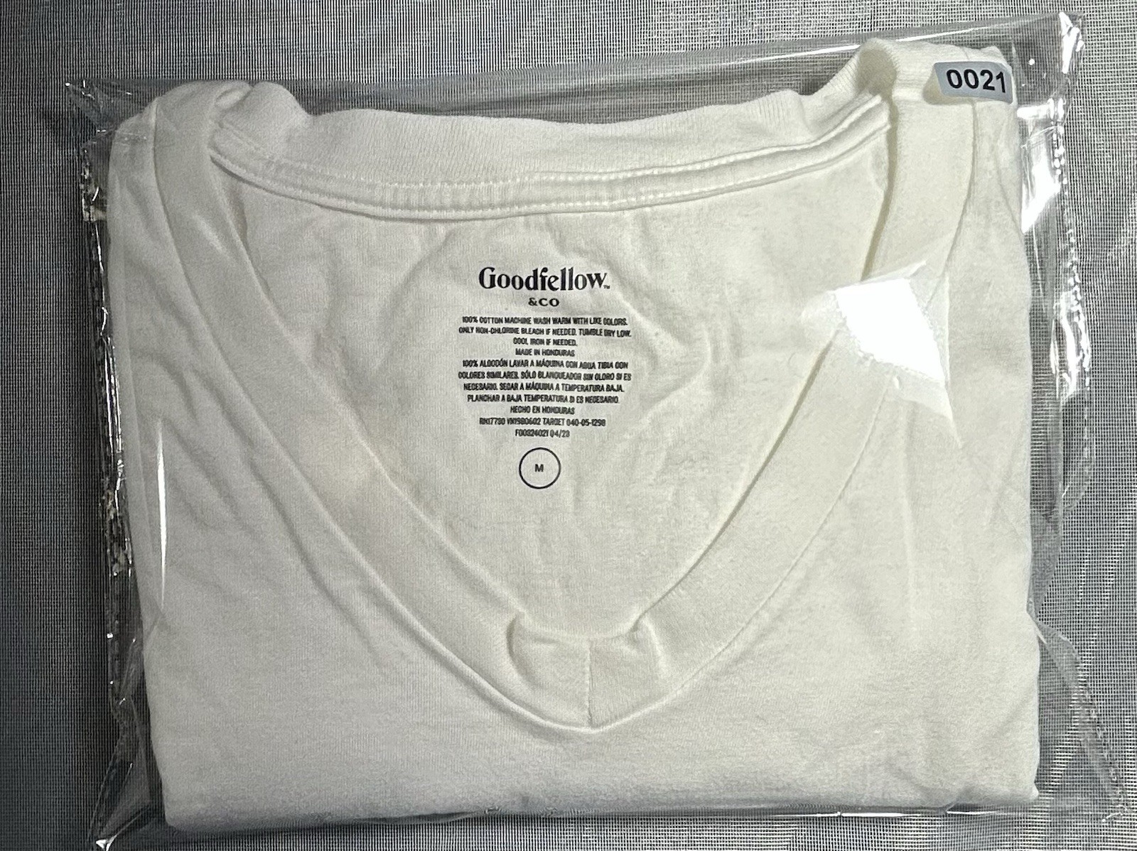 Good fellow White V Neck Size Medium Shirt