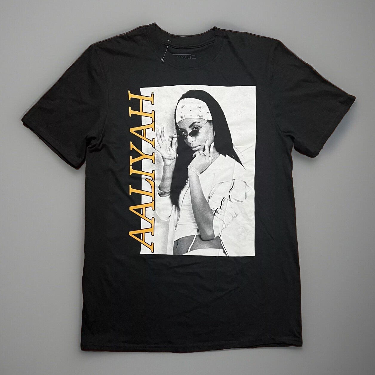 Aaliyah Black T-Shirt Men Unisex Sz. M – 100% Cotton Tee New Never Worn R&B