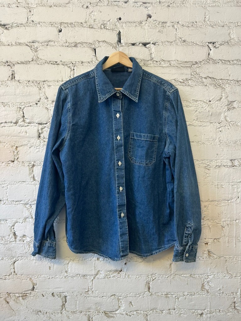Gap Denim Shirt Unisex Medium Blue Button Up Chambray Workwear Classic Fit