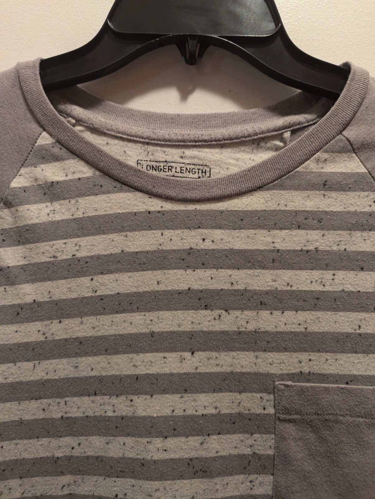 Carbon Men’s Medium Beige And Gray Longer Length Long Sleeve Shirt With Pocket