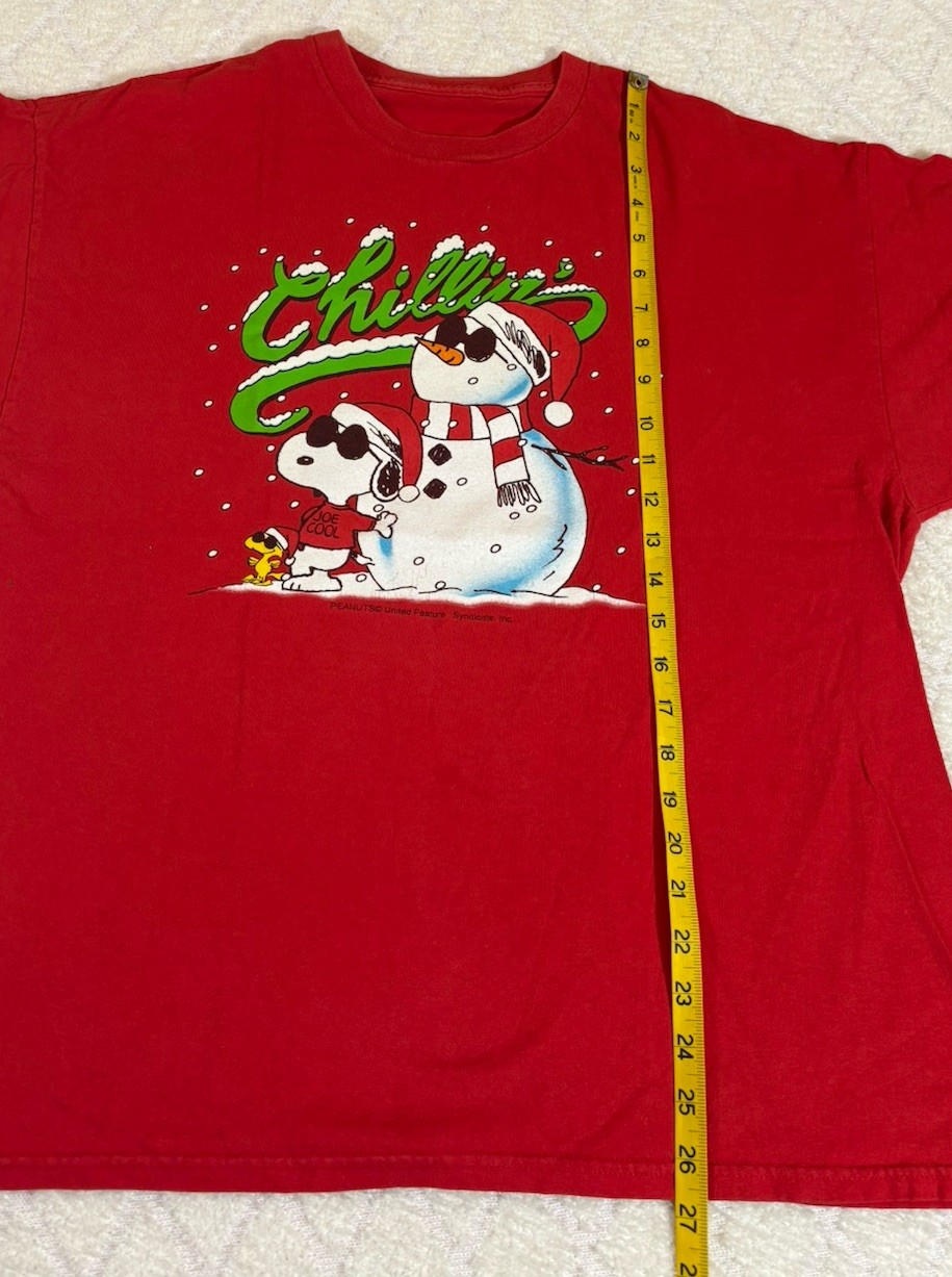 Vintage Snoopy Peanuts Chillin Joe Cool Holiday Red Shirt Size L