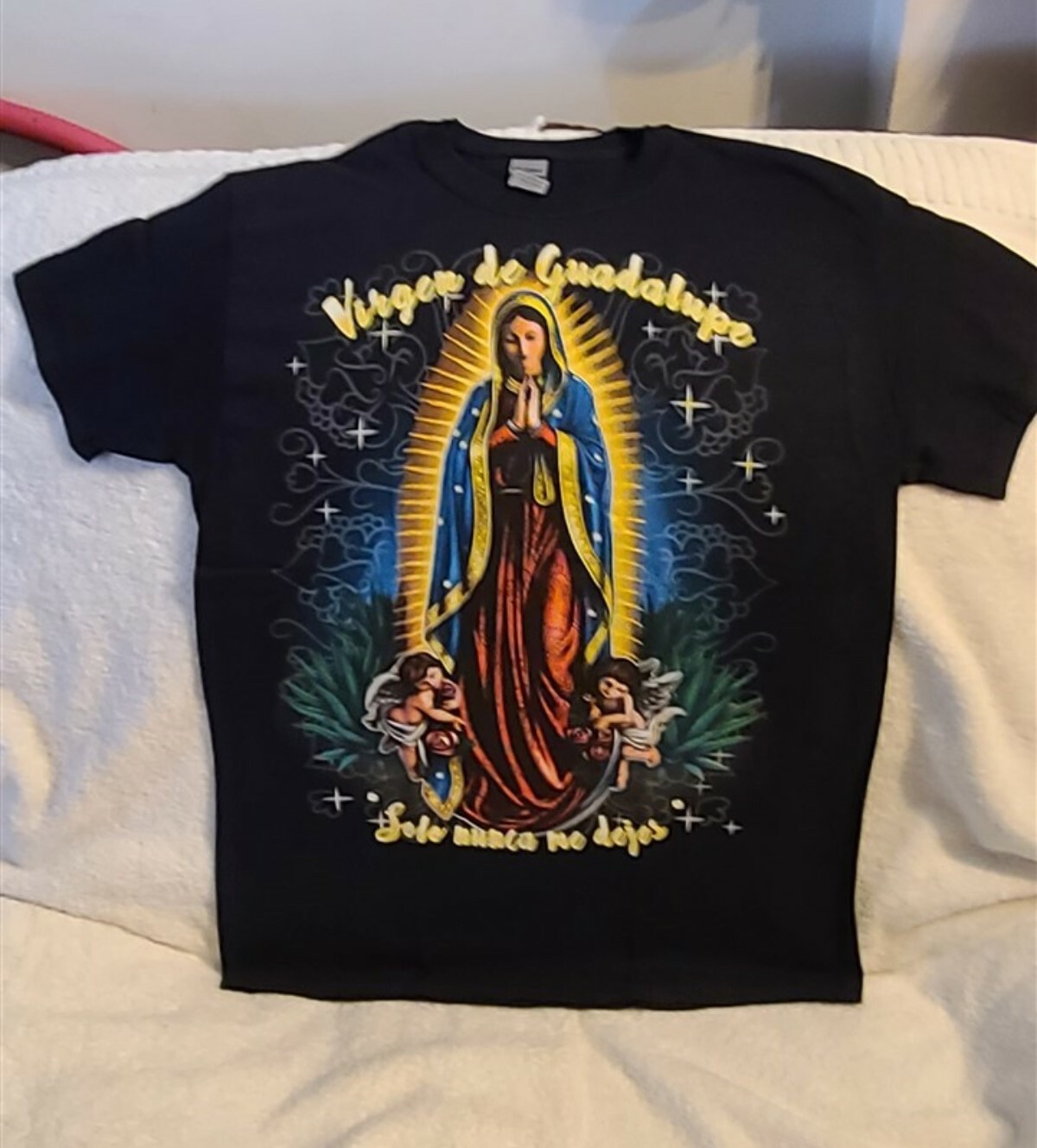 VIRGEN DE GUADALUPE PRAY STAR STARS CHERUB RELIGION VIRGIN MARY T-SHIRT