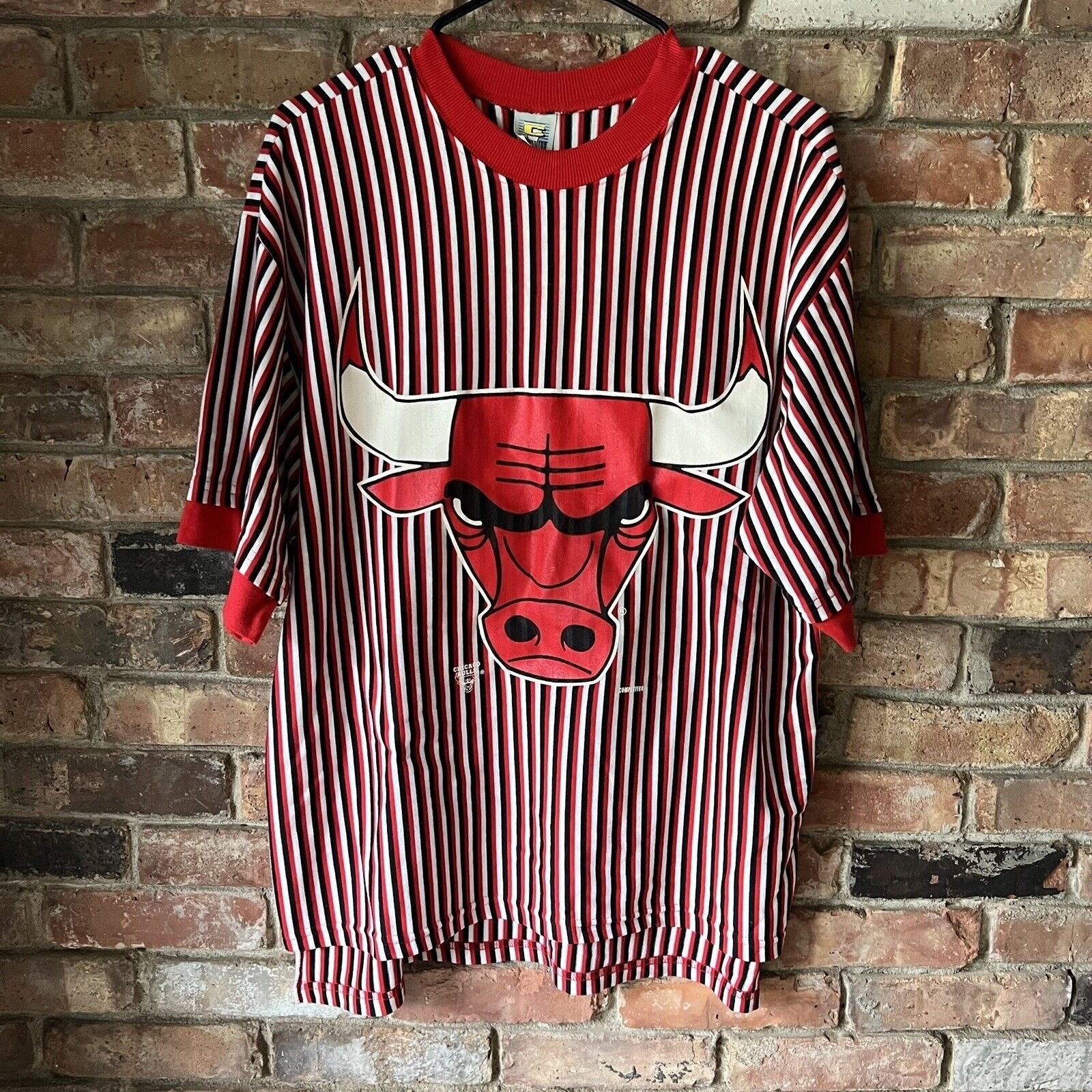 Vintage 90’s Competitor Chicago Bulls Pinstripe USA Basketball T Shirt Size L