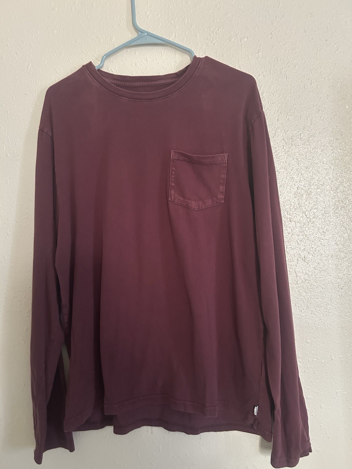 Lucky Brand Men’s T-Shirt Size L Color Burgundy 100% Cotton Long Sleeve Pullover
