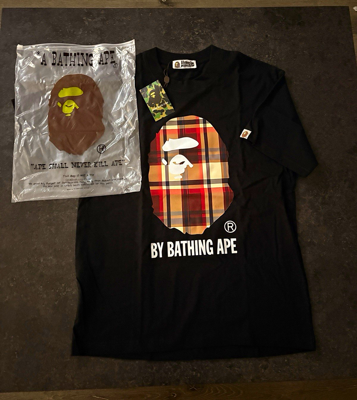 A Bathing Ape BAPE Men’s M Black Ape Head Logo Graphic Cotton Crew Tee