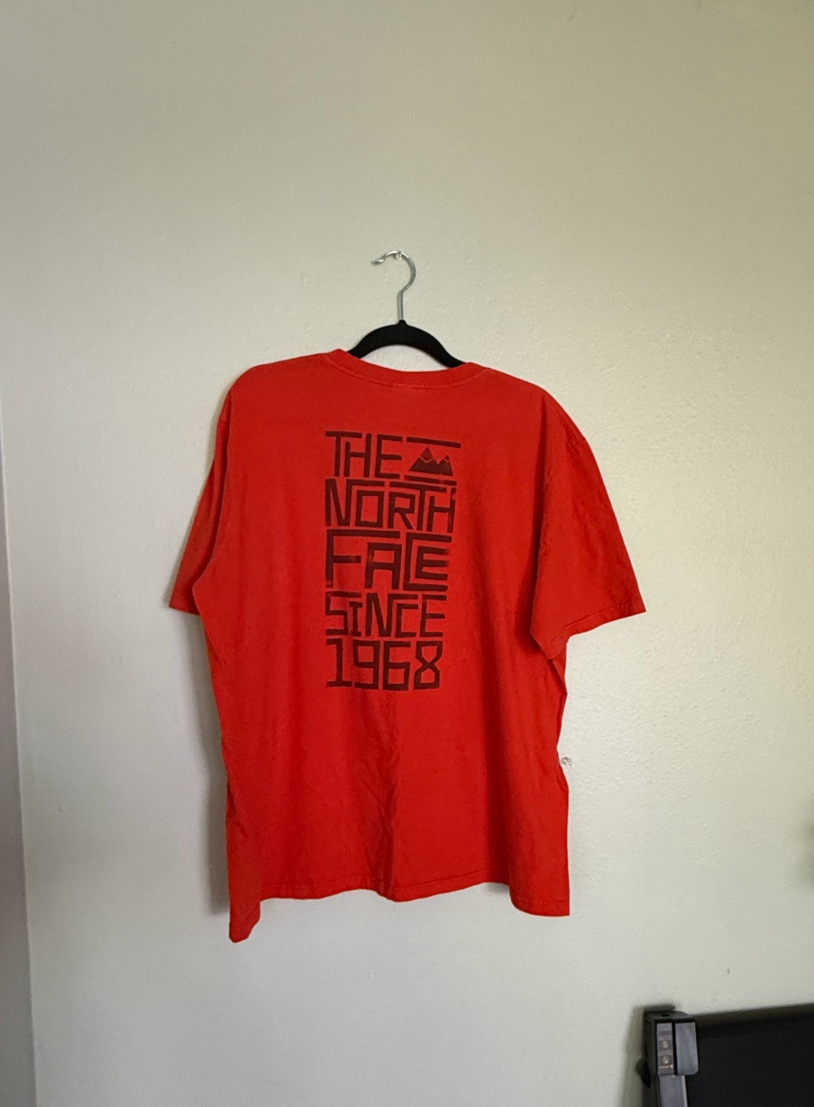 The North Face “Since 1968” Heritage Graphic Tee – Red – Men’s Size XL
