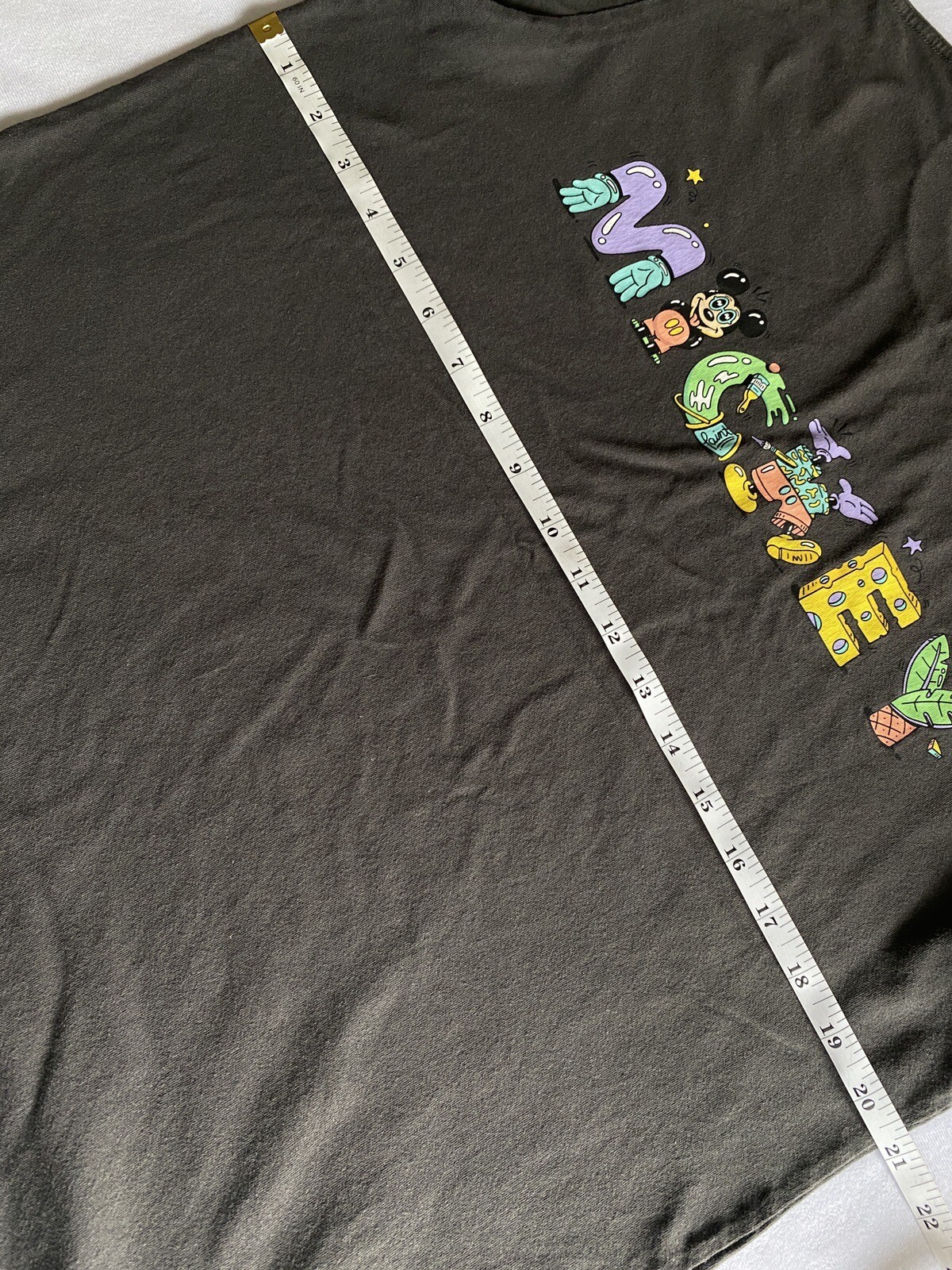 Uniqlo X Steve Harrington Mickey & Friends UT – USED Medium 08 Dark Gray