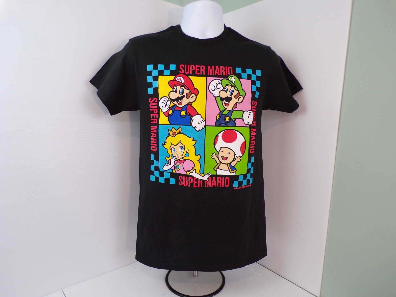 Unisex Adult Small SS Super Mario Black Tee W Graphic NWT 100% Cotton Licensed