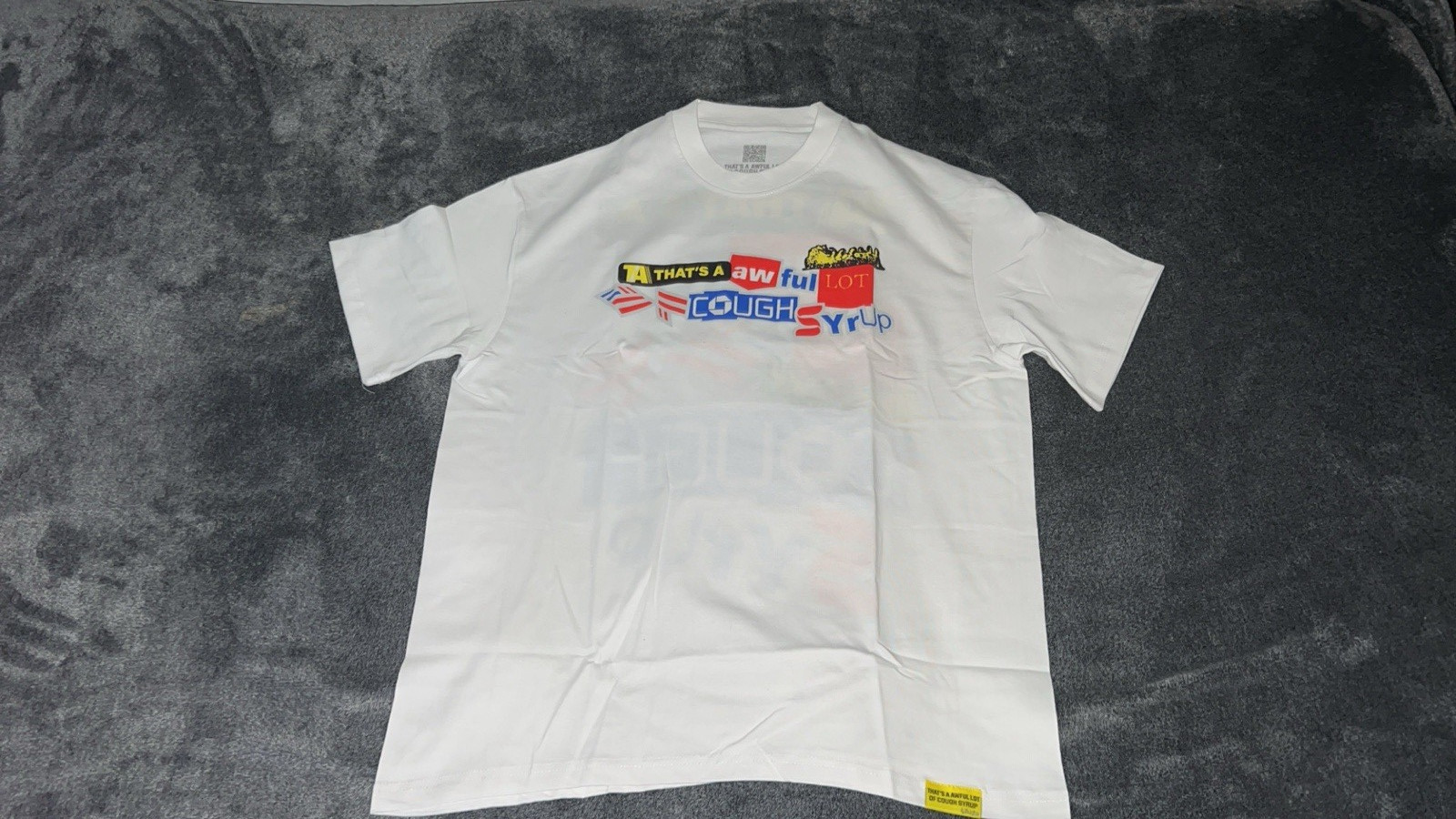 THAT’S A AWFUL LOT OF COUGH SYRUP Men’s White Crew Neck Graphic Logo T-Shirt L