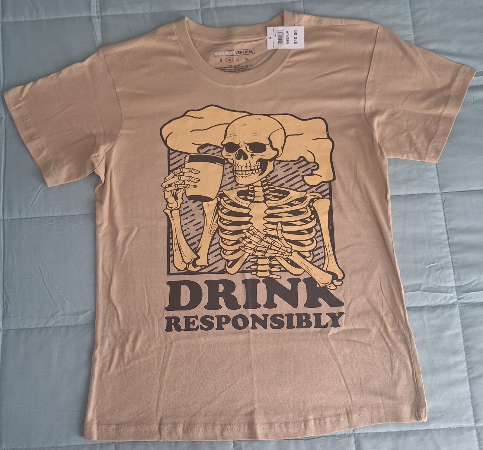 BROOKLYN VERTICAL- MENS- DRINK RESPONSIBLY- SIZE M- NWT- SKELETON
