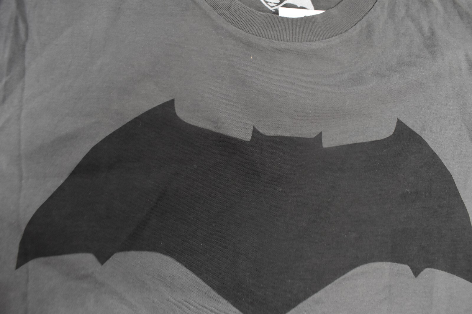 DC Comics Mens Batman vs Superman Dawn of Justice Bat Logo Shirt NWT S, M, L, XL
