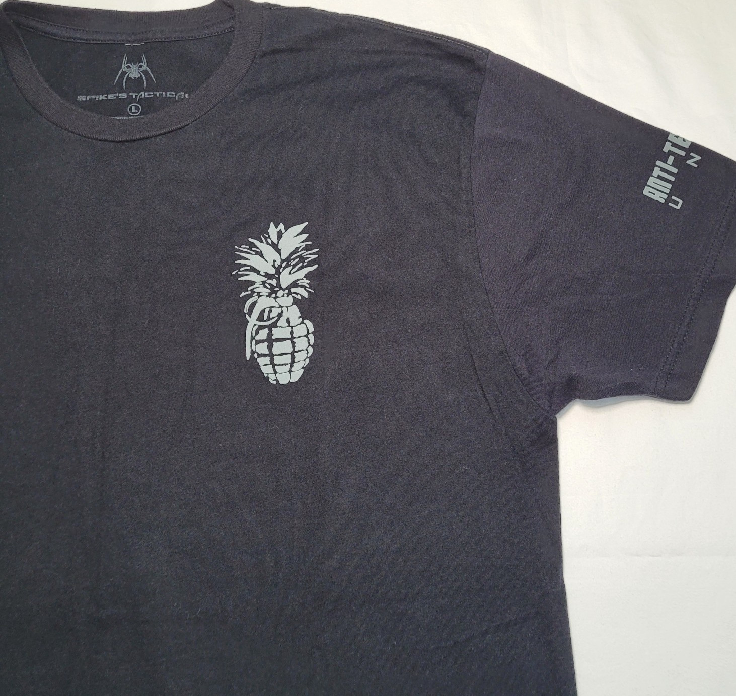 Spike’s Tactical Aloha Snackbar Pineapple Grenade Mens T Shirt Large Utility