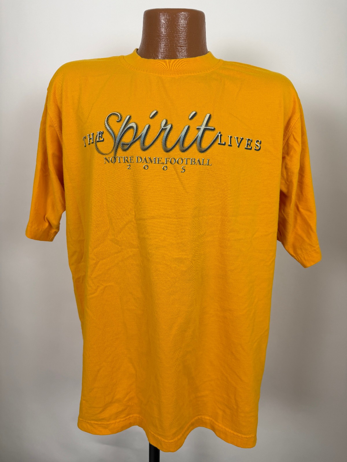 Vintage 2005 Notre Dame Football Shirt Medium College The Spirit Lives Pro Edge