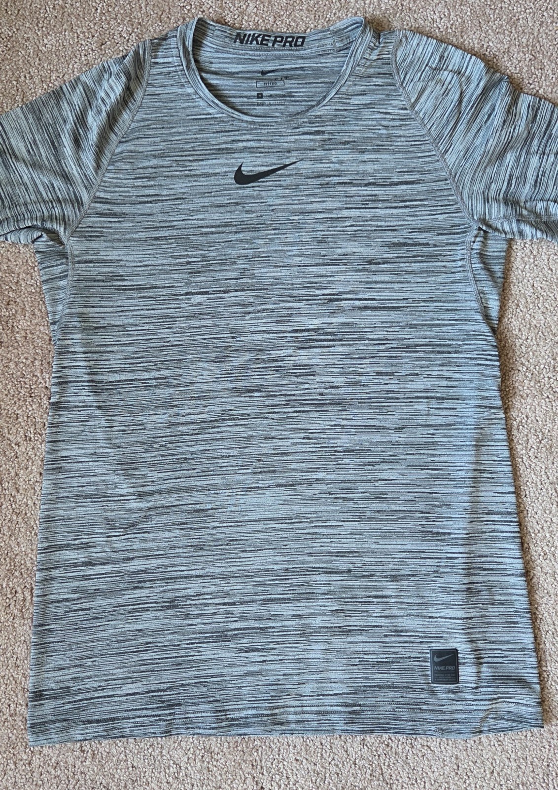 Nike Men’s Pro Dri-Fit Performance grey Fitted Tee, size medium