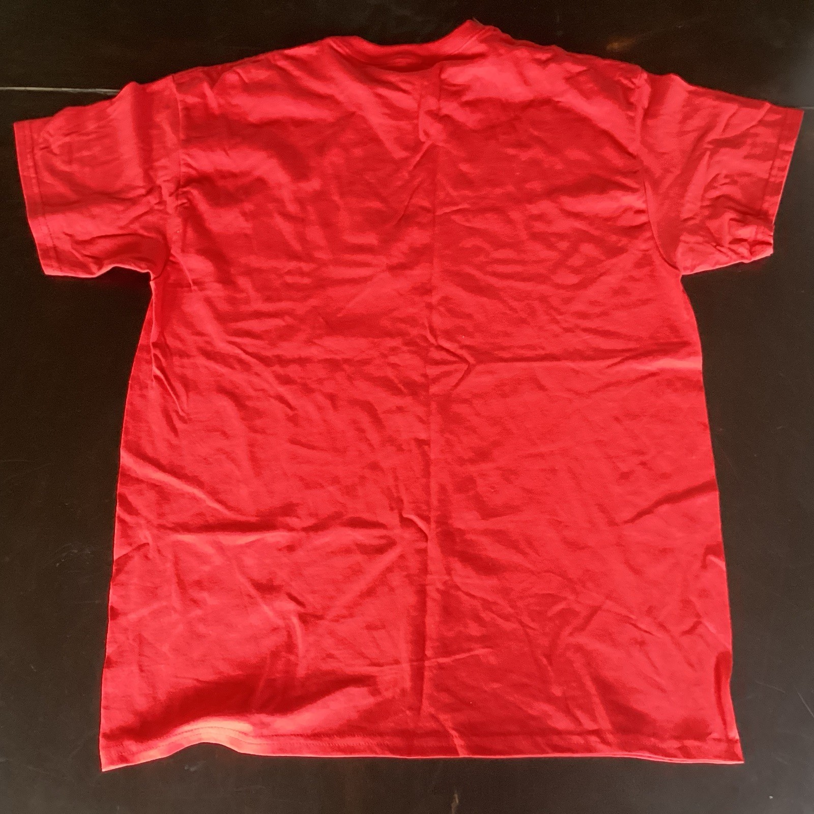 Gildan Red T-Shirt Mens Large ..never worn
