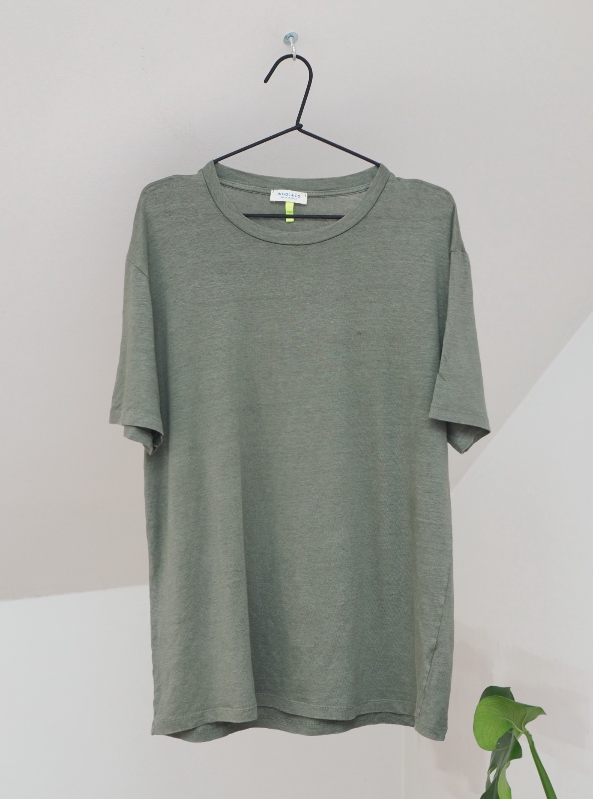 Wool & Co Men’s Khaki Green Linen Solid Tee Shirt Size L Made in Italy