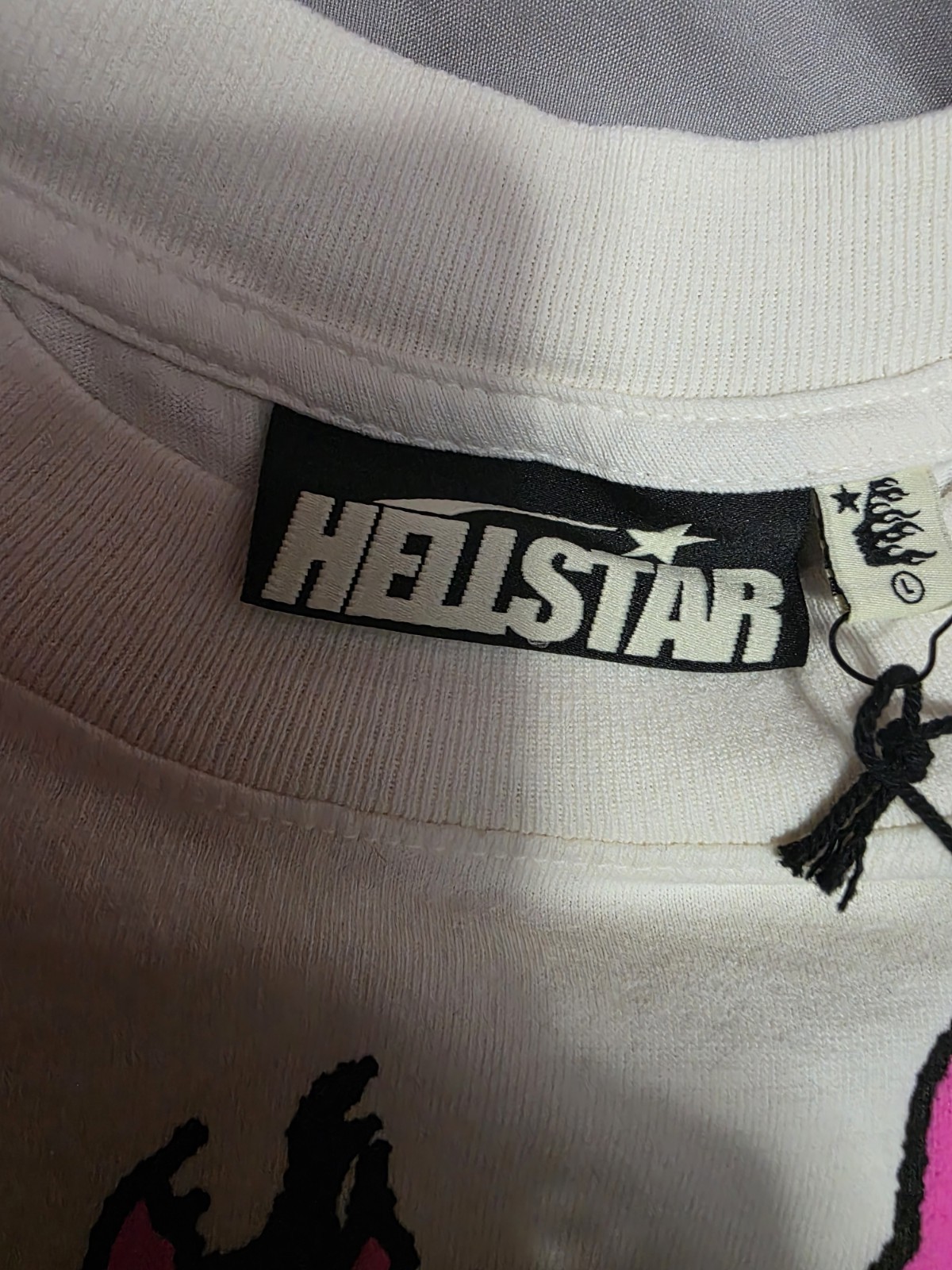 Hellstar “Is This What Heaven Sounds Like” White Men’s L Tee Short Sleeve Crew