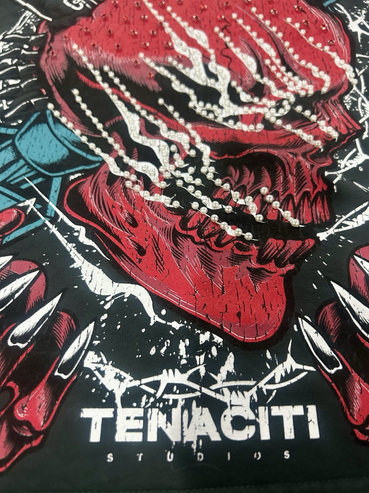 Tenaciti Studios Skull Graphic Studded T-Shirt Grey Size L