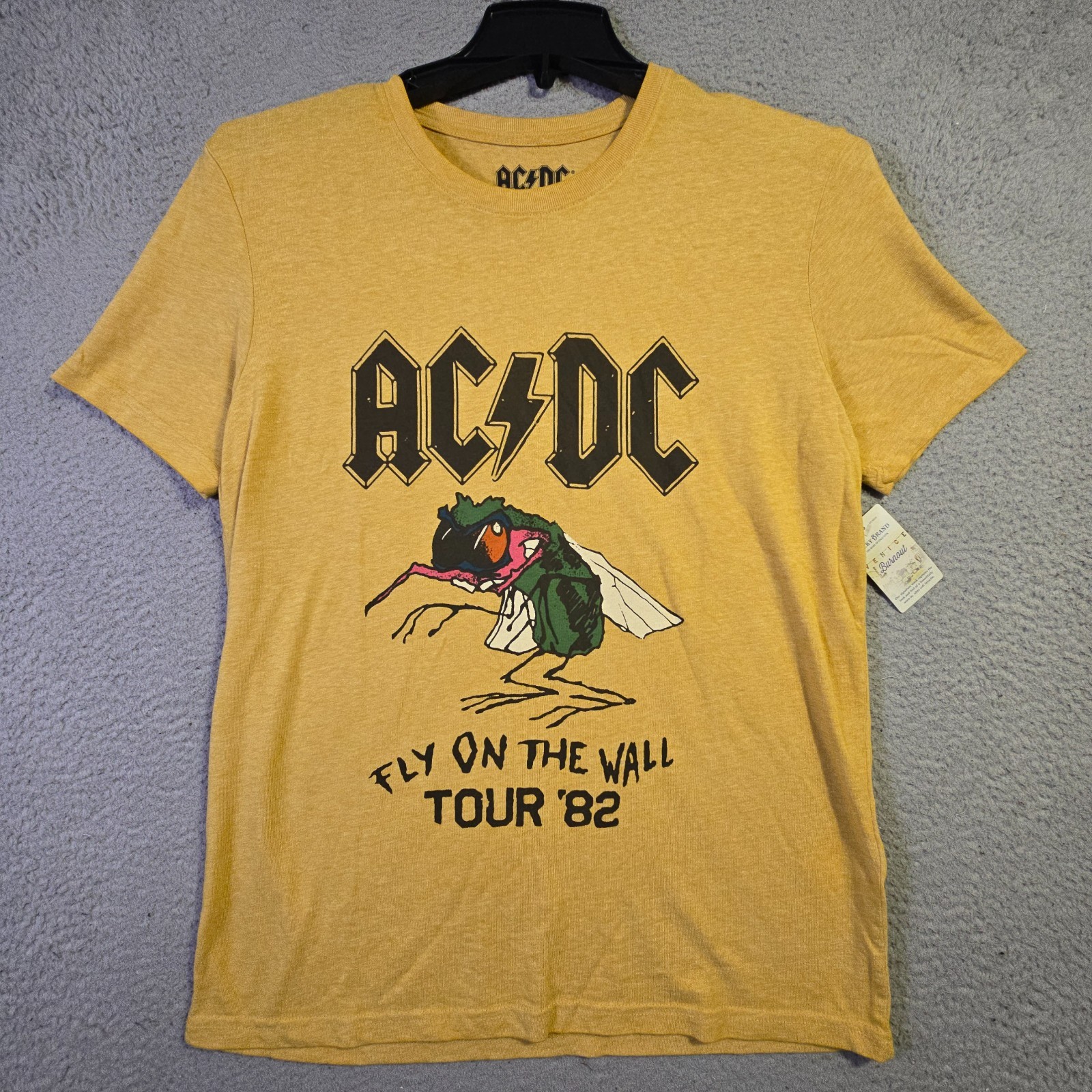 Lucky Brand ACDC Shirt Mens Medium Yellow Metal Fly On The Wall Music Rock NWT