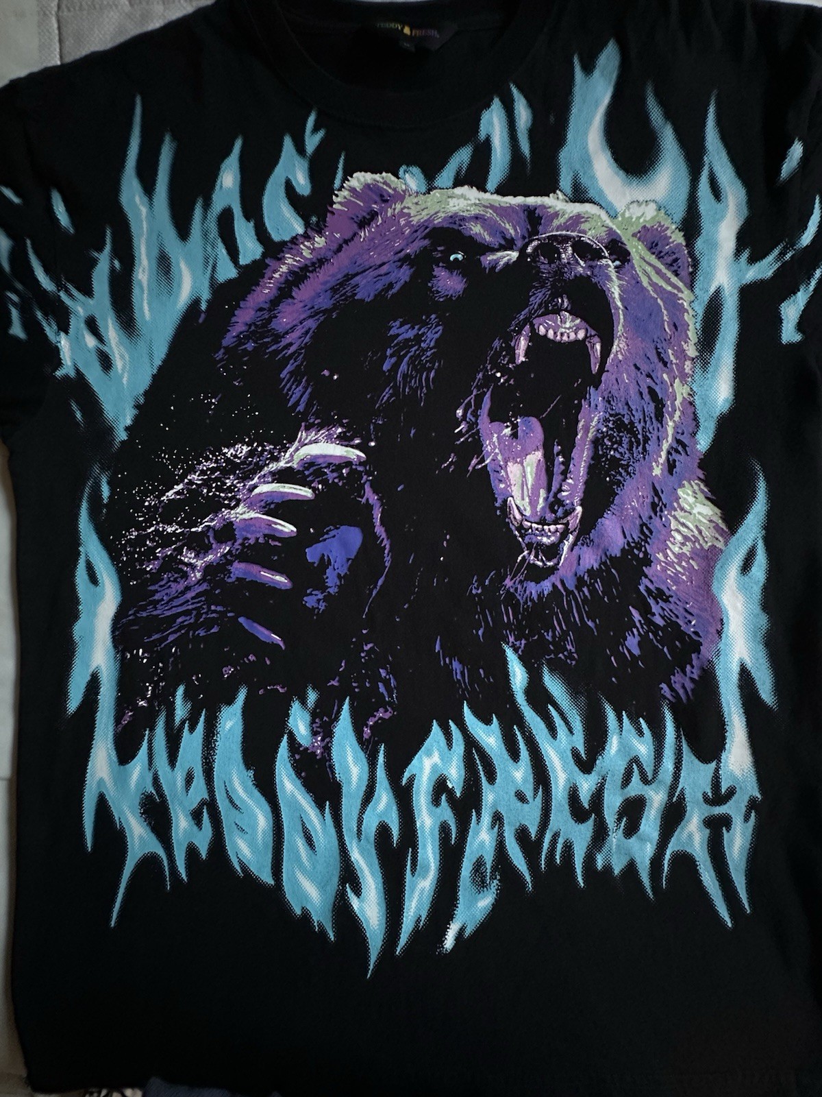Teddy Fresh Bear Inferno Tee Grizzly Bear T-Shirt Mens Medium Oversized