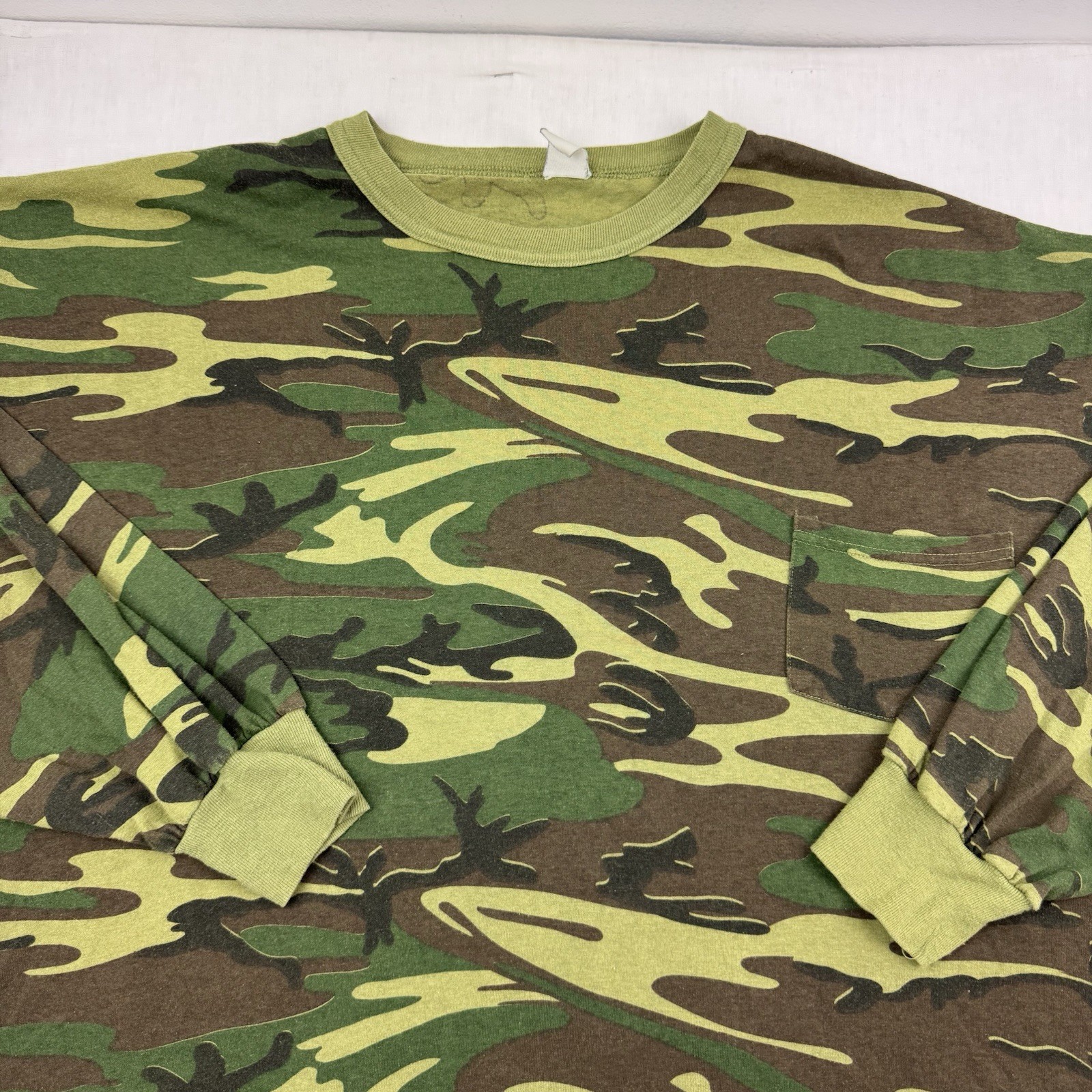 Vintage Camo Long Sleeve Pocket T Shirt Adult 2XL Grunge Outdoor Boxy 90s USA
