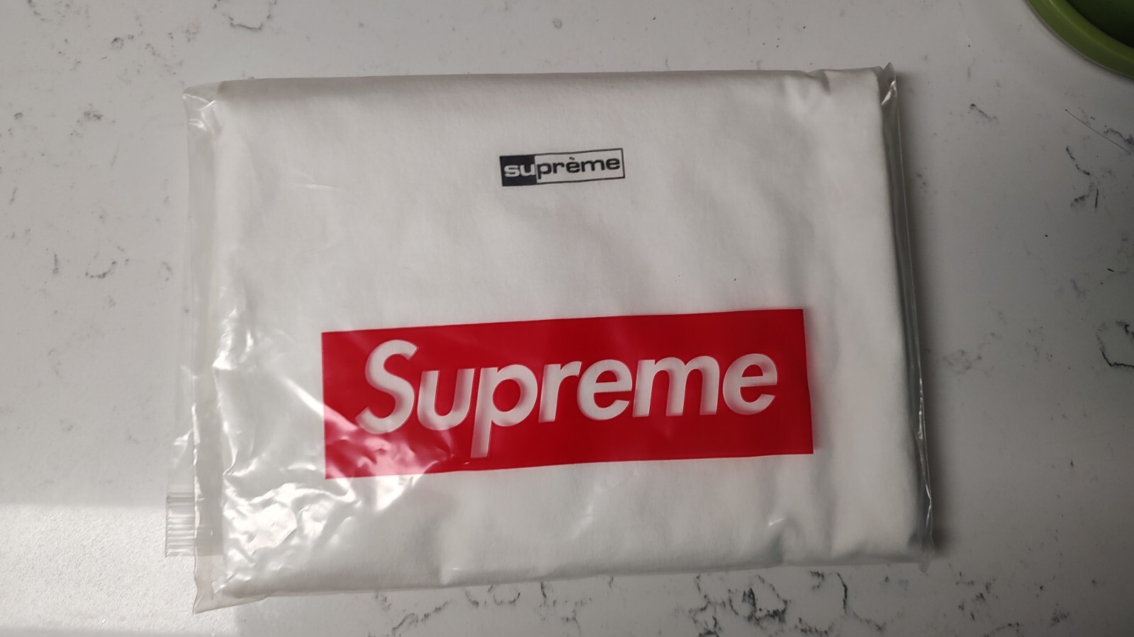 NEW Supreme Invert S/S Top Size Large White SS20 SS20KN95 Supreme New York 2020