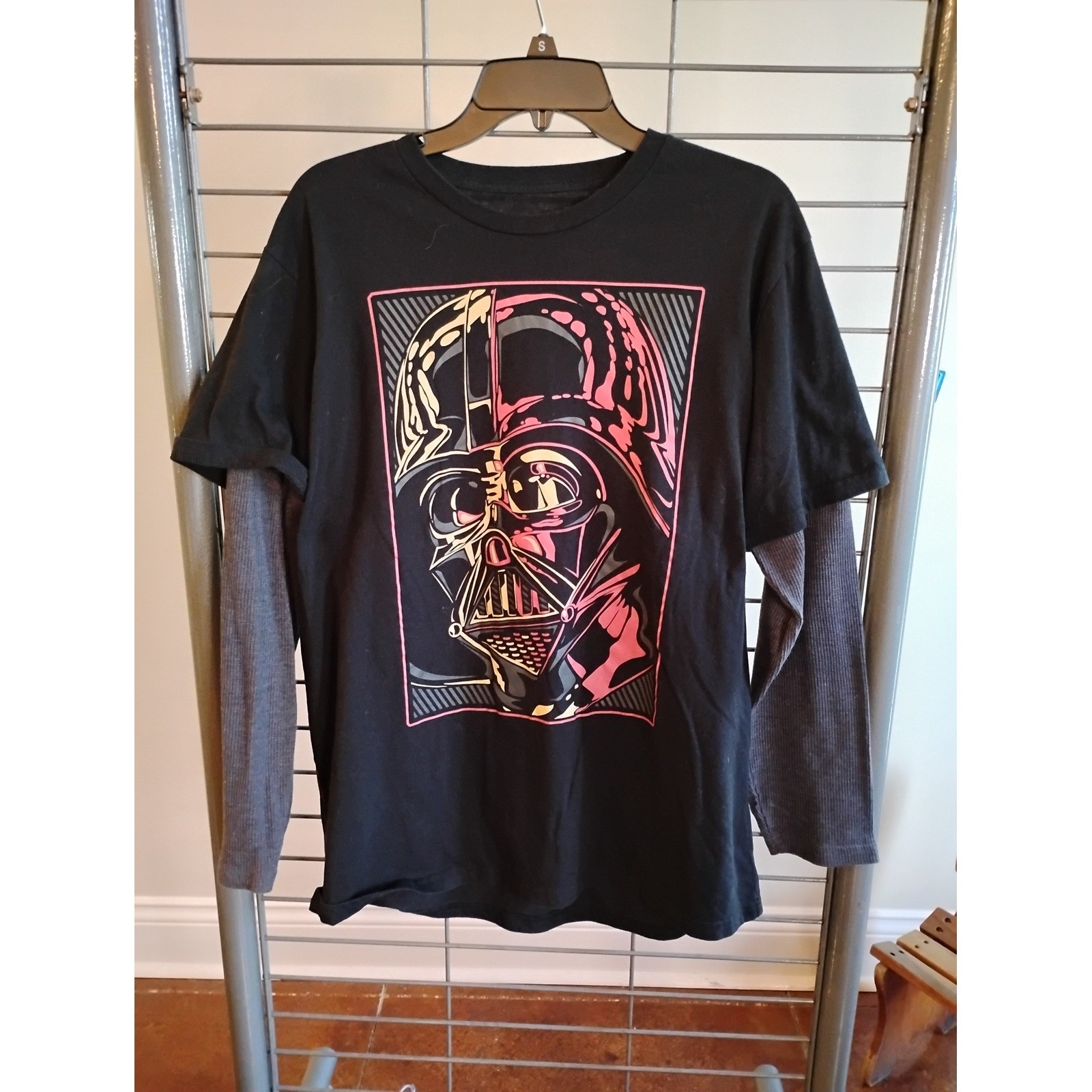 Star Wars Darth Vader Layered Look Graphic T-Shirt Mens XL Black Pink Thermal