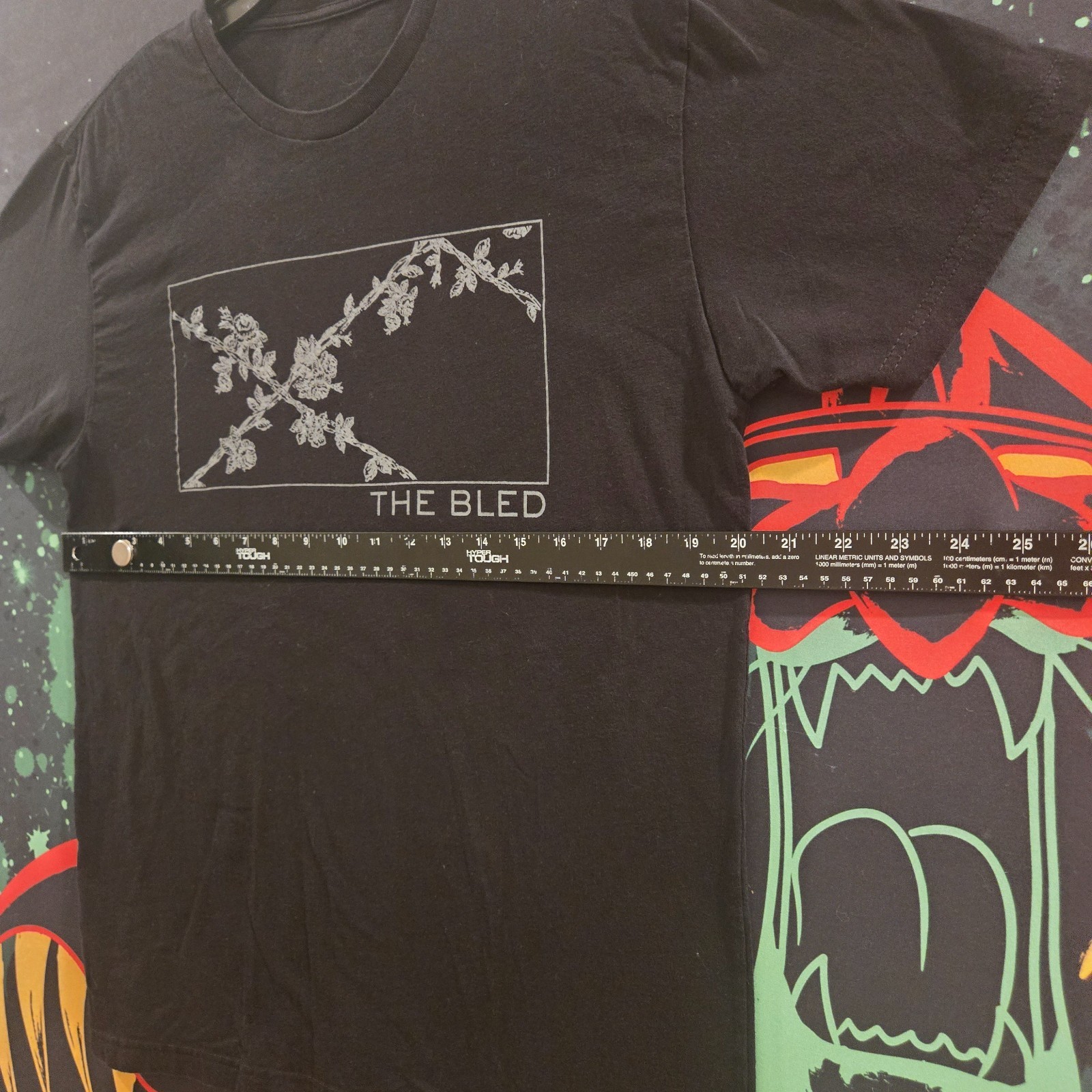 THE BLED Pass the Flask Flowers Concert Tour Shirt Sz M Metalcore Rock Band
